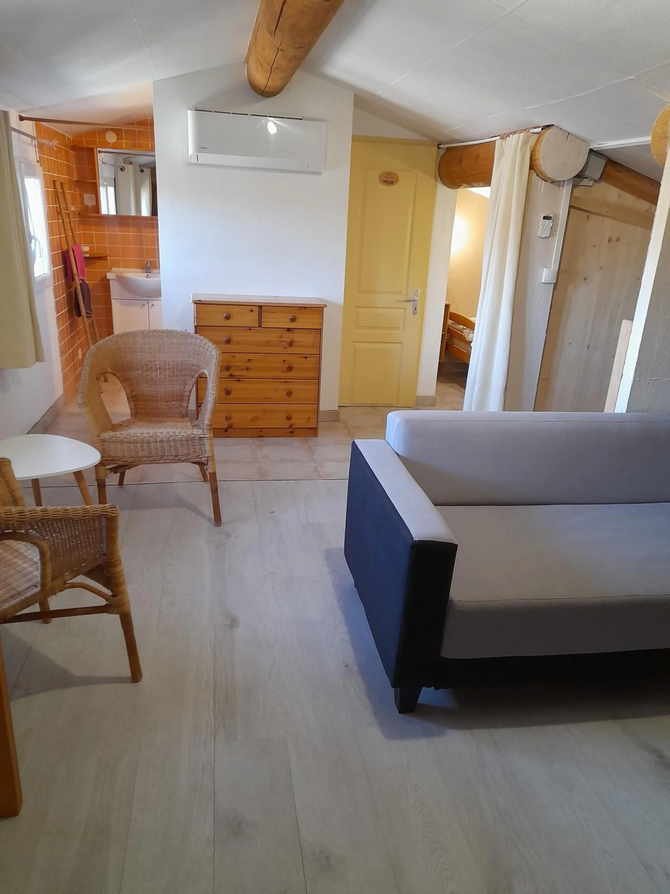 Living room in Chambres d'Hôtes Chez Cécile à Lagnes