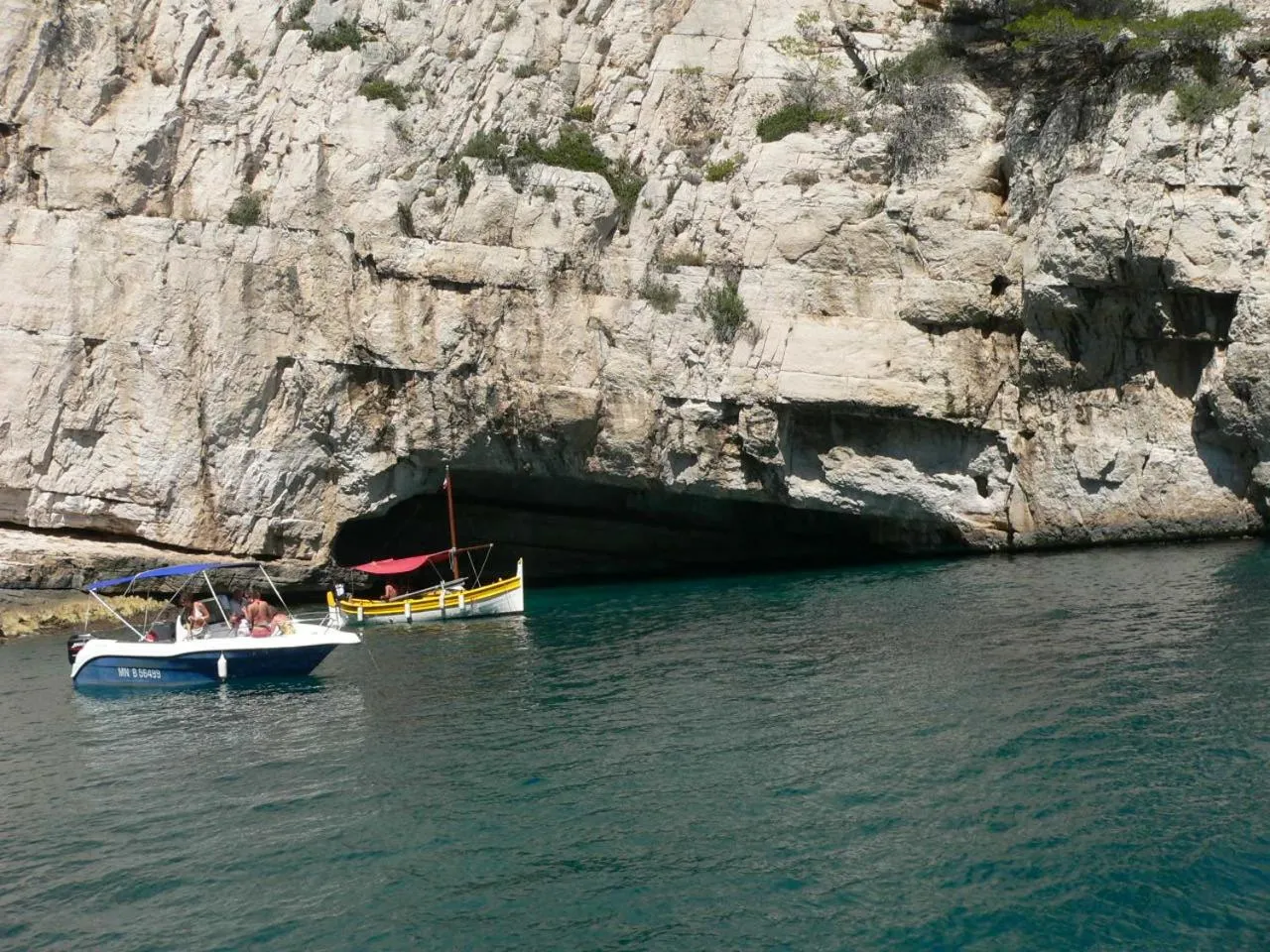 Activities in Chambres d'Hôtes Chez Cécile à Lagnes