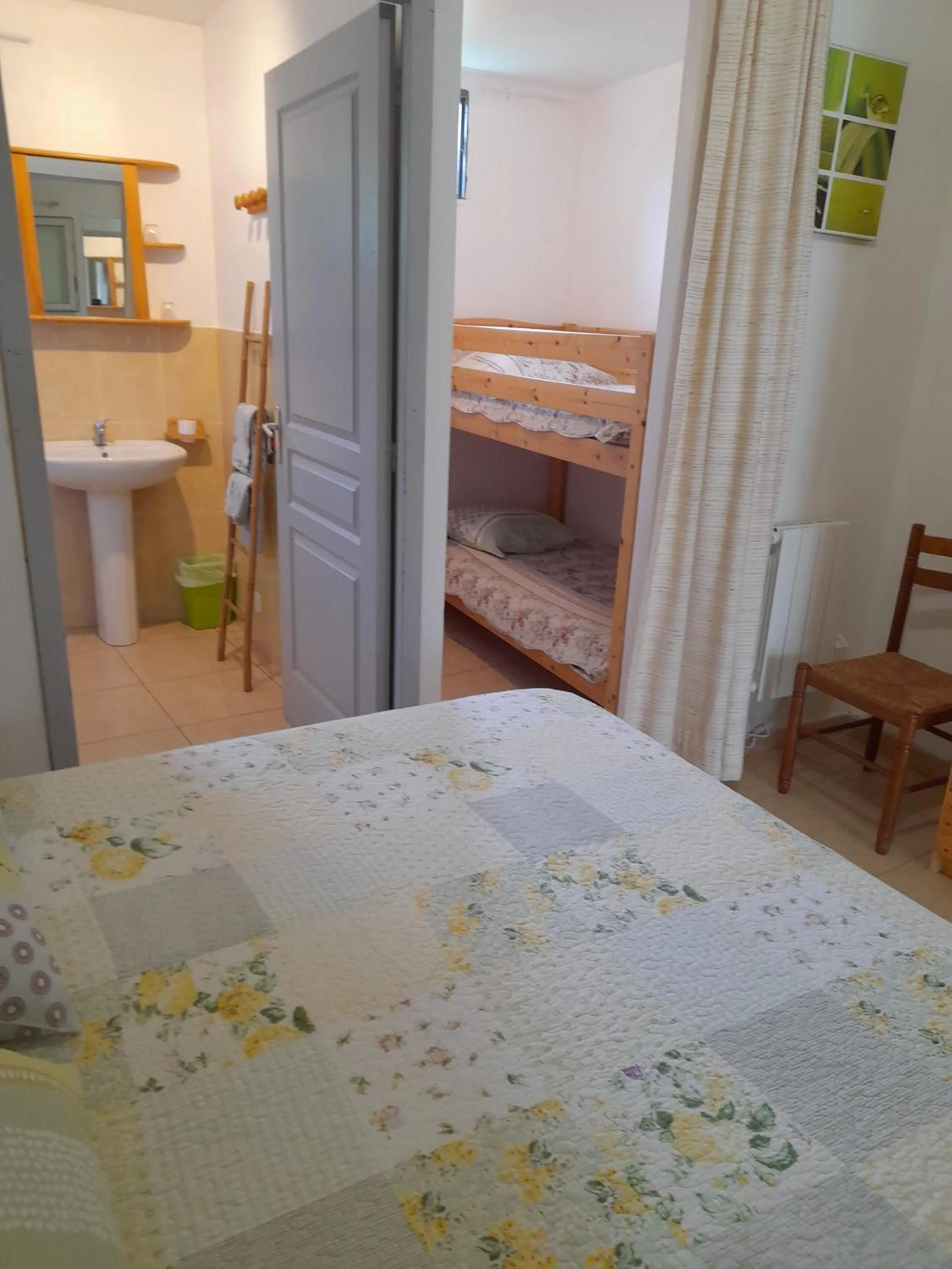 Bedroom, Bed in Chambres d'Hôtes Chez Cécile à Lagnes