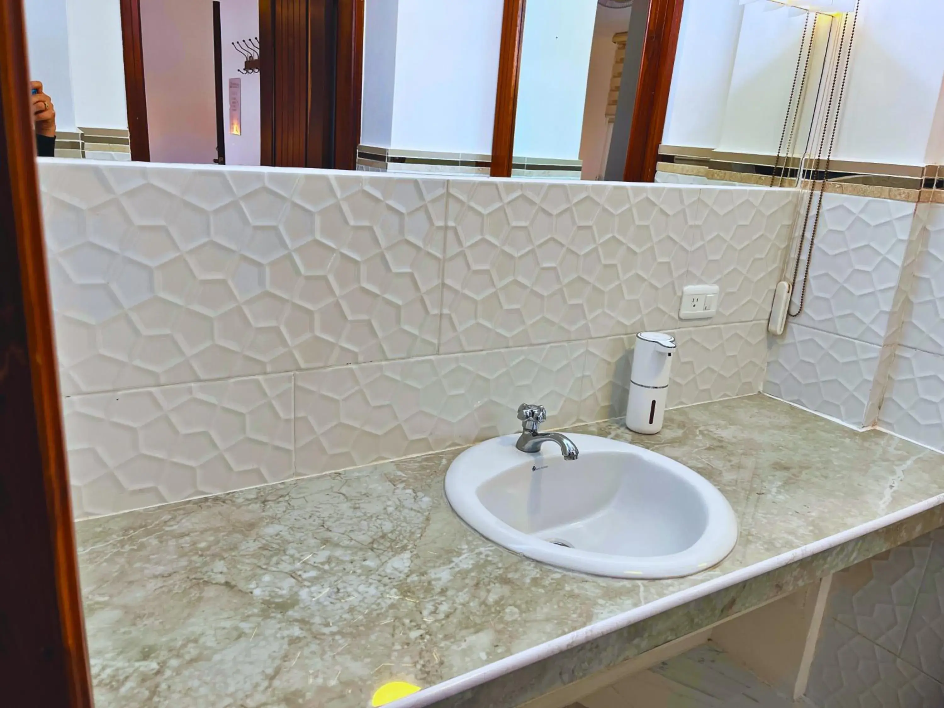 Double Room with Private Bathroom - single occupancy in Casa Hidalgo Ecuador Double Room with Private Bathroom - single occupancy in Casa Hidalgo Ecuador