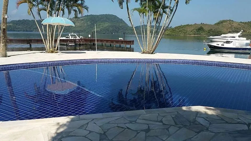 Casa Angra Itanema