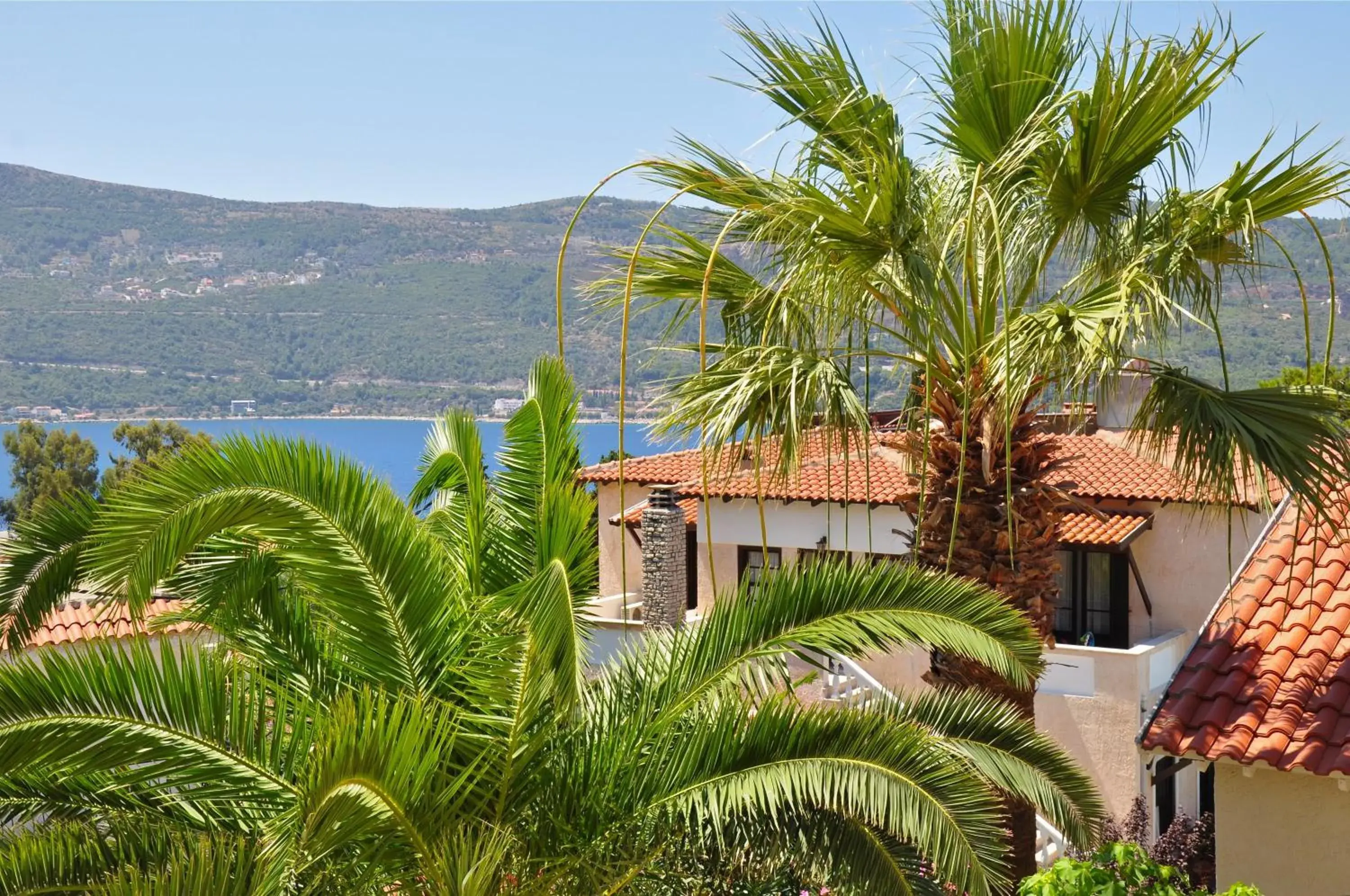 Facade/entrance in Ino Hotel & Suites Facade/entrance in Ino Hotel & Suites