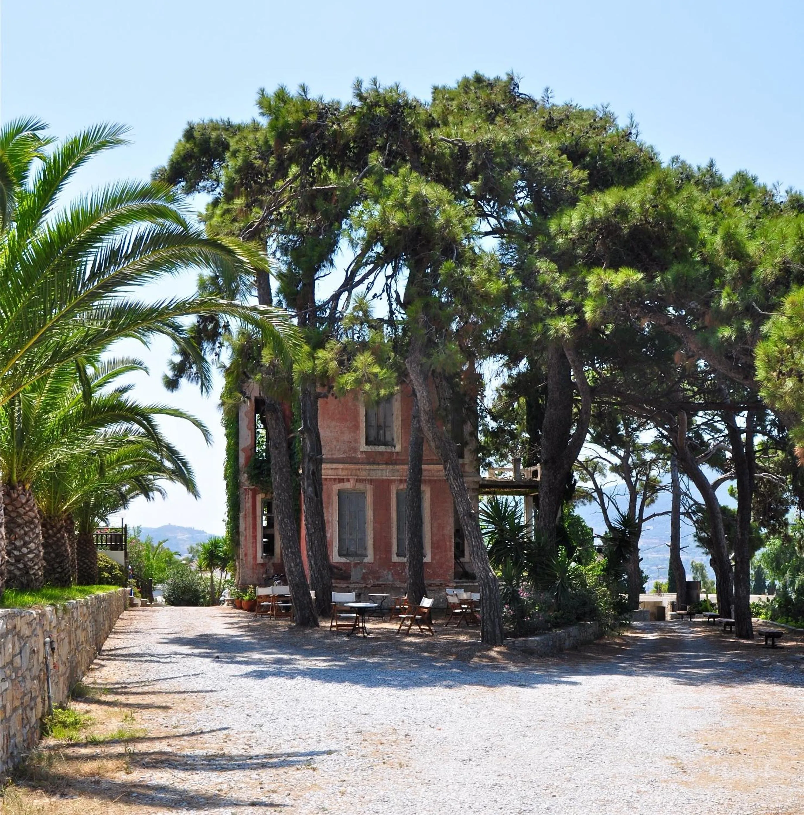 Facade/entrance in Ino Hotel & Suites