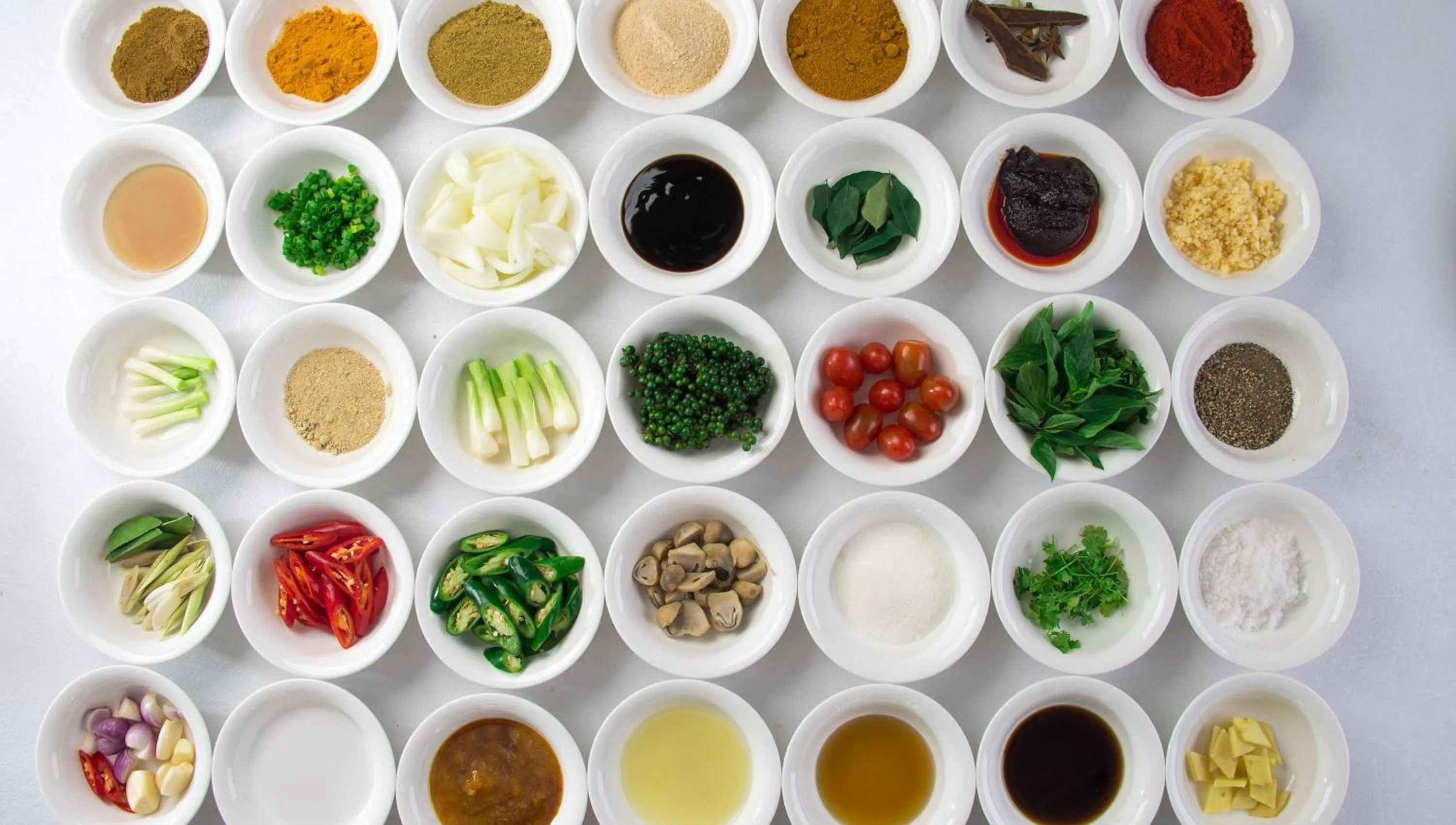 Food and drinks in Almond Hotel Bassac River