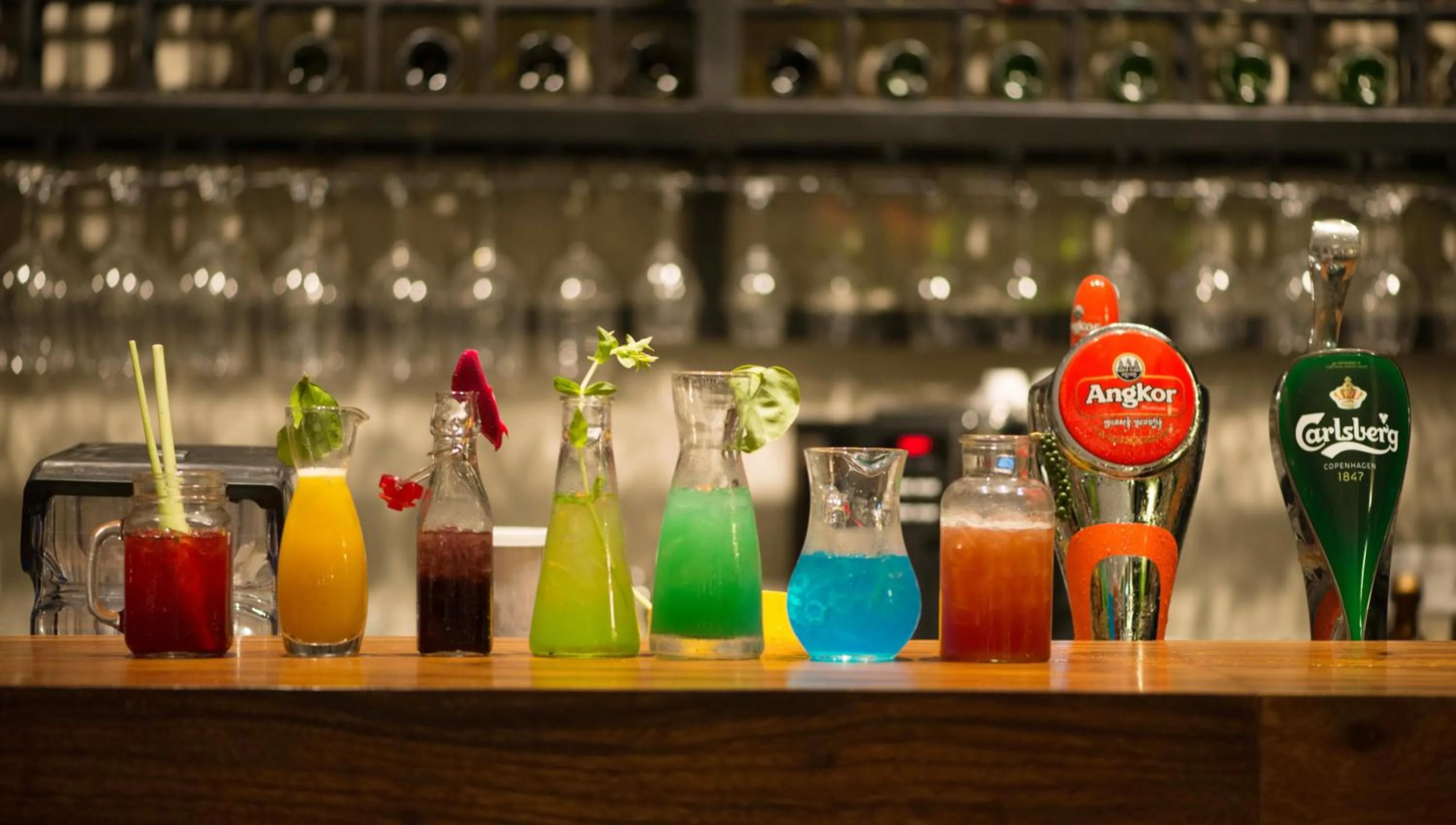 Lounge or bar in Almond Hotel Bassac River