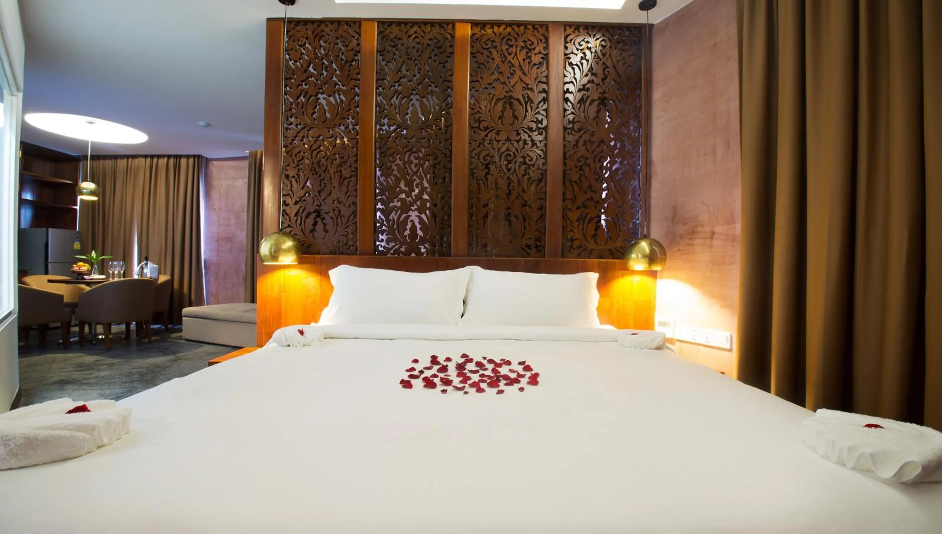 Living room, Bed in Almond Hotel Bassac River