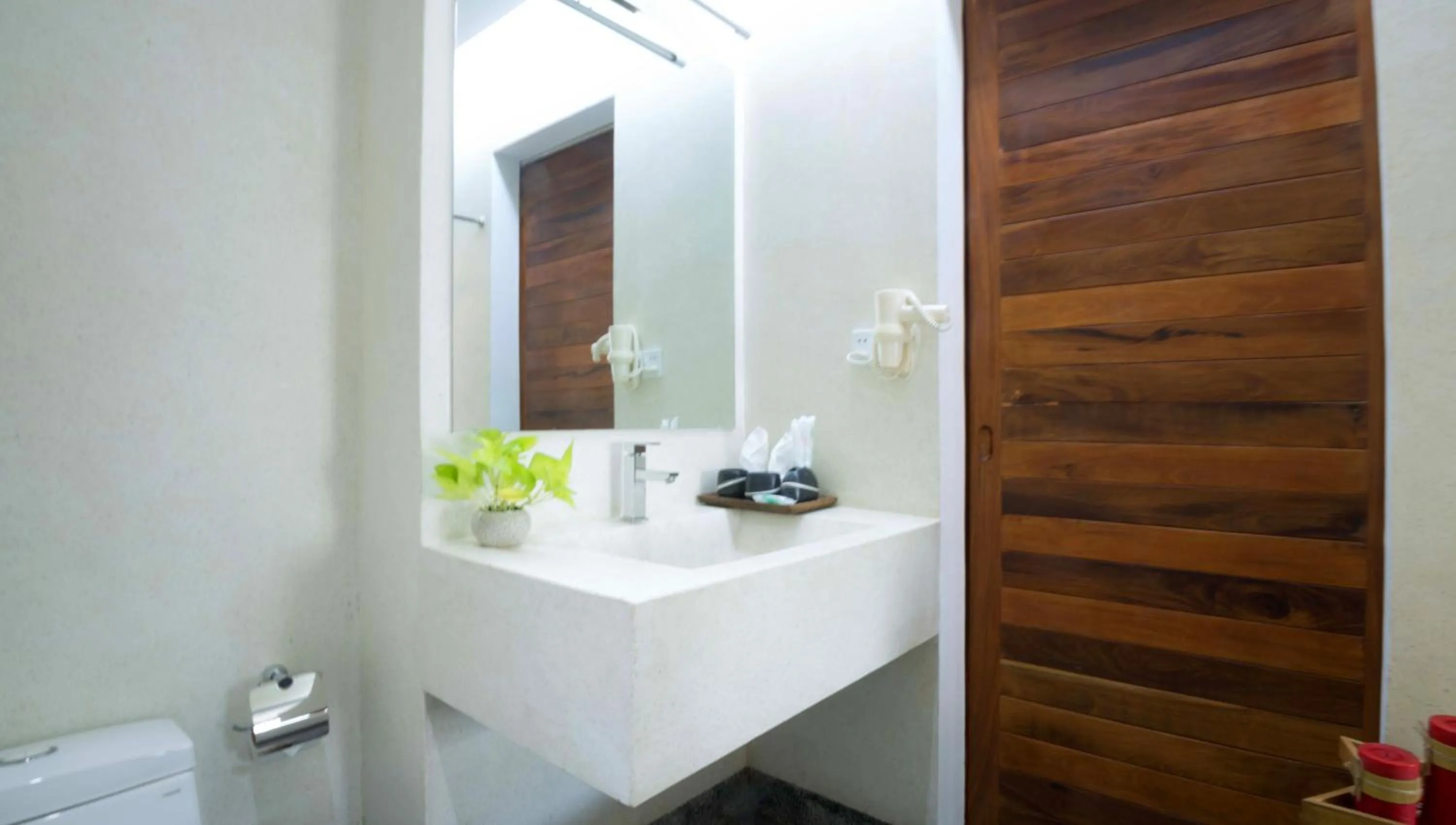 Bathroom in Almond Hotel Bassac River