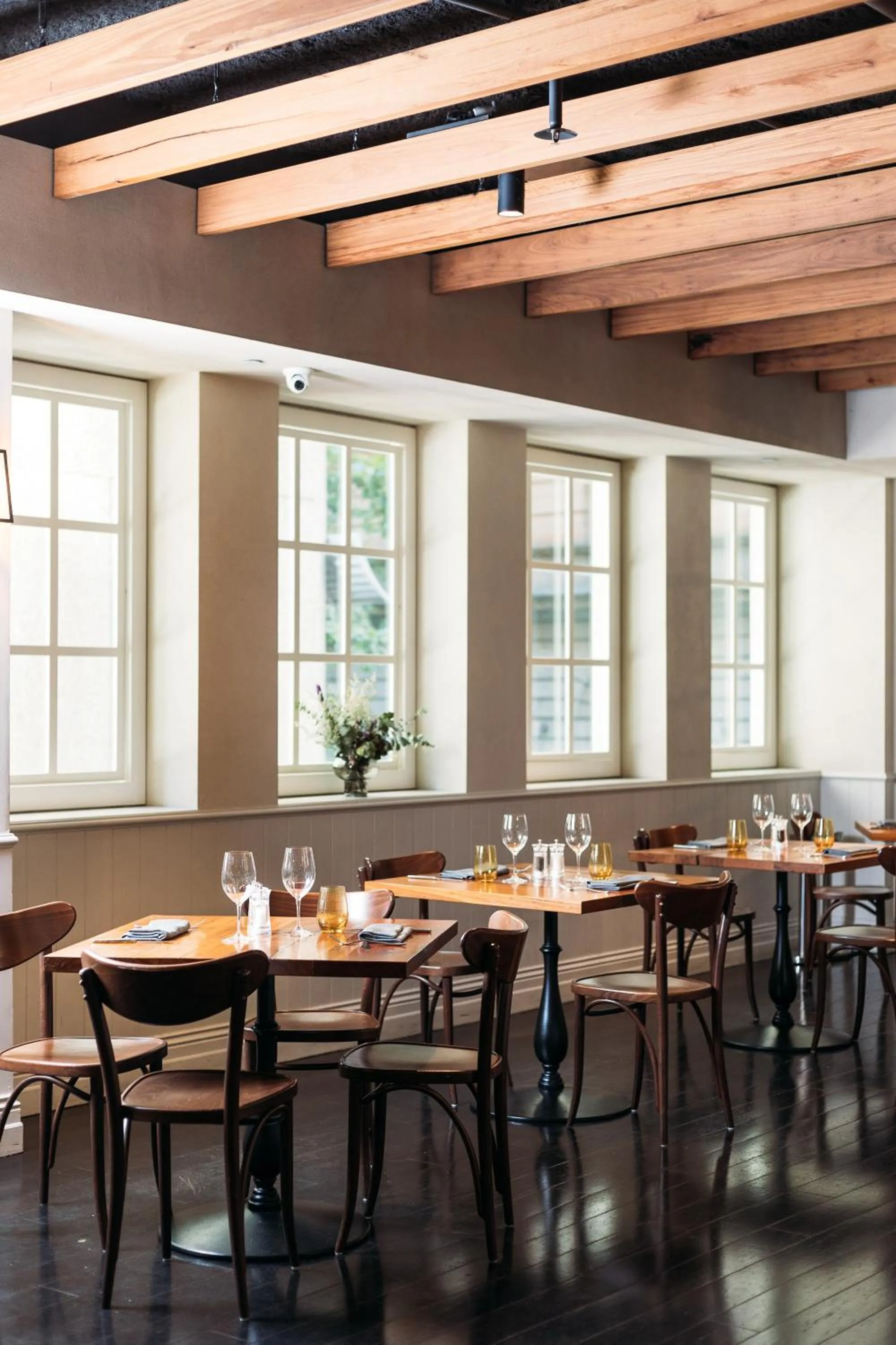 Restaurant/places to eat in Rydges Australia Square