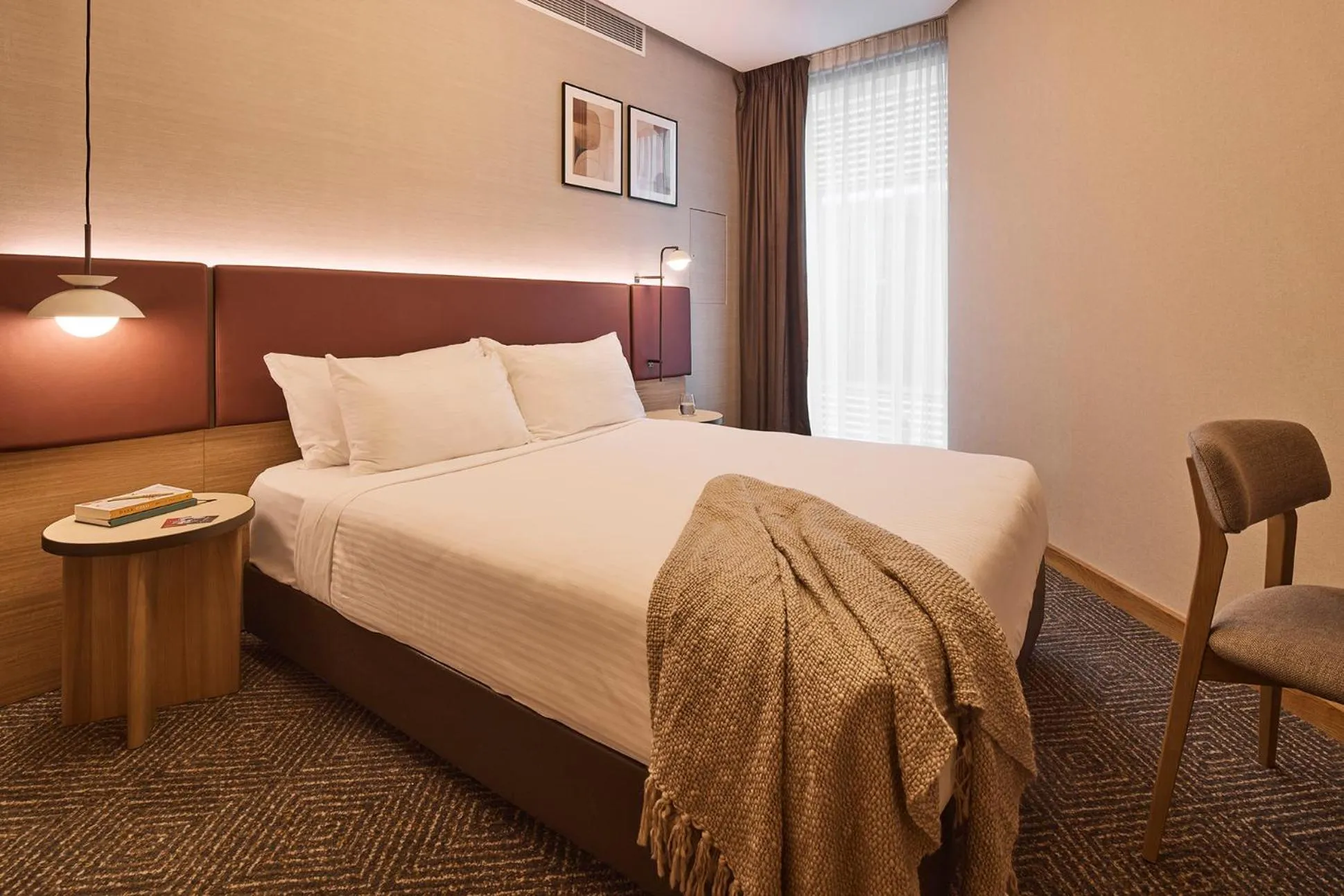 Bed in Rydges Australia Square