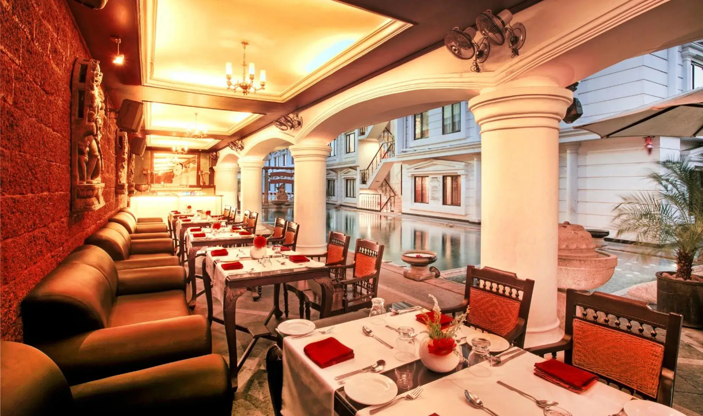 Restaurant/places to eat in Anandha Inn Convention Centre and Suites Restaurant/places to eat in Anandha Inn Convention Centre and Suites