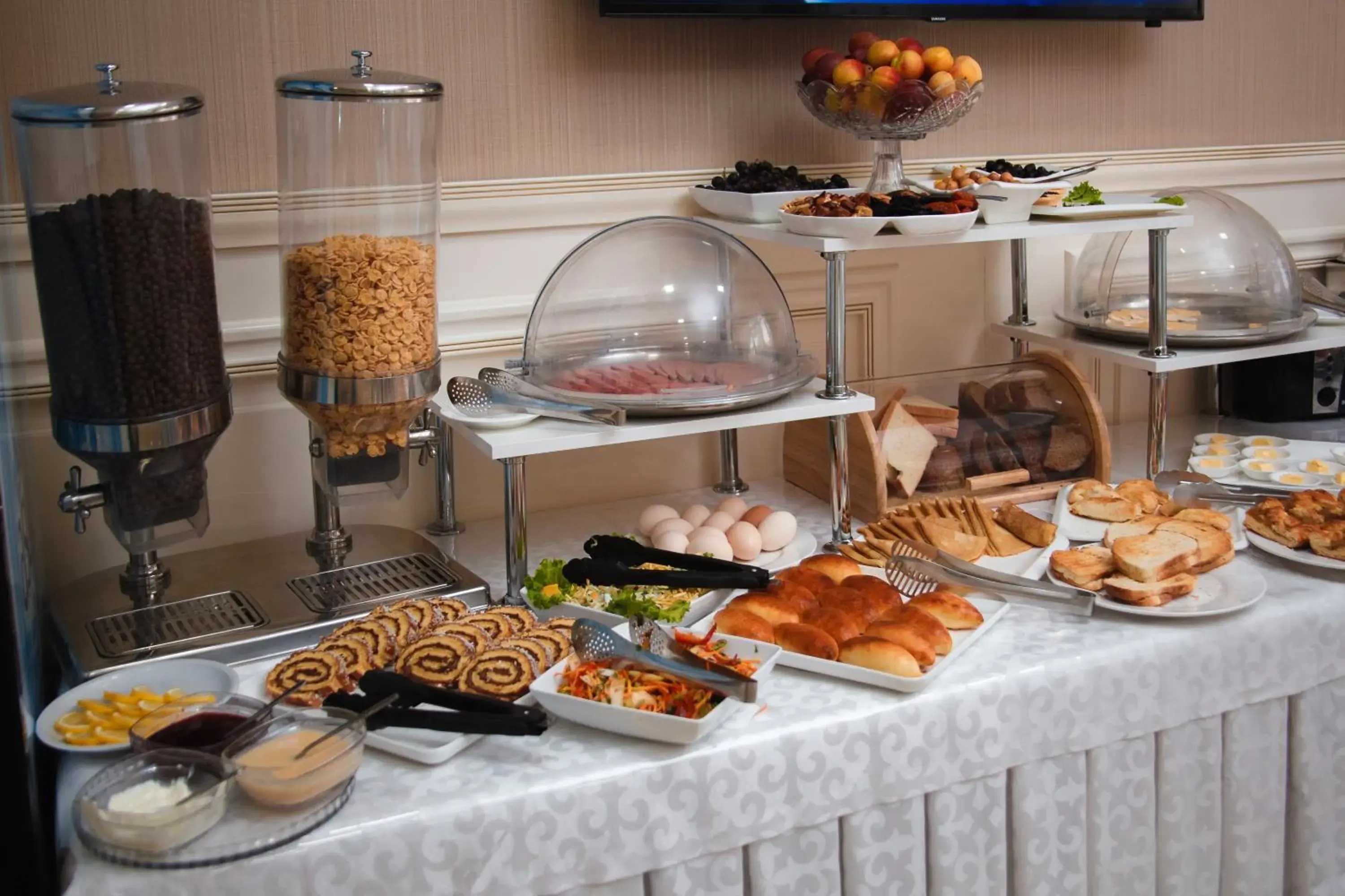 Buffet breakfast in Discovery Hotel Buffet breakfast in Discovery Hotel