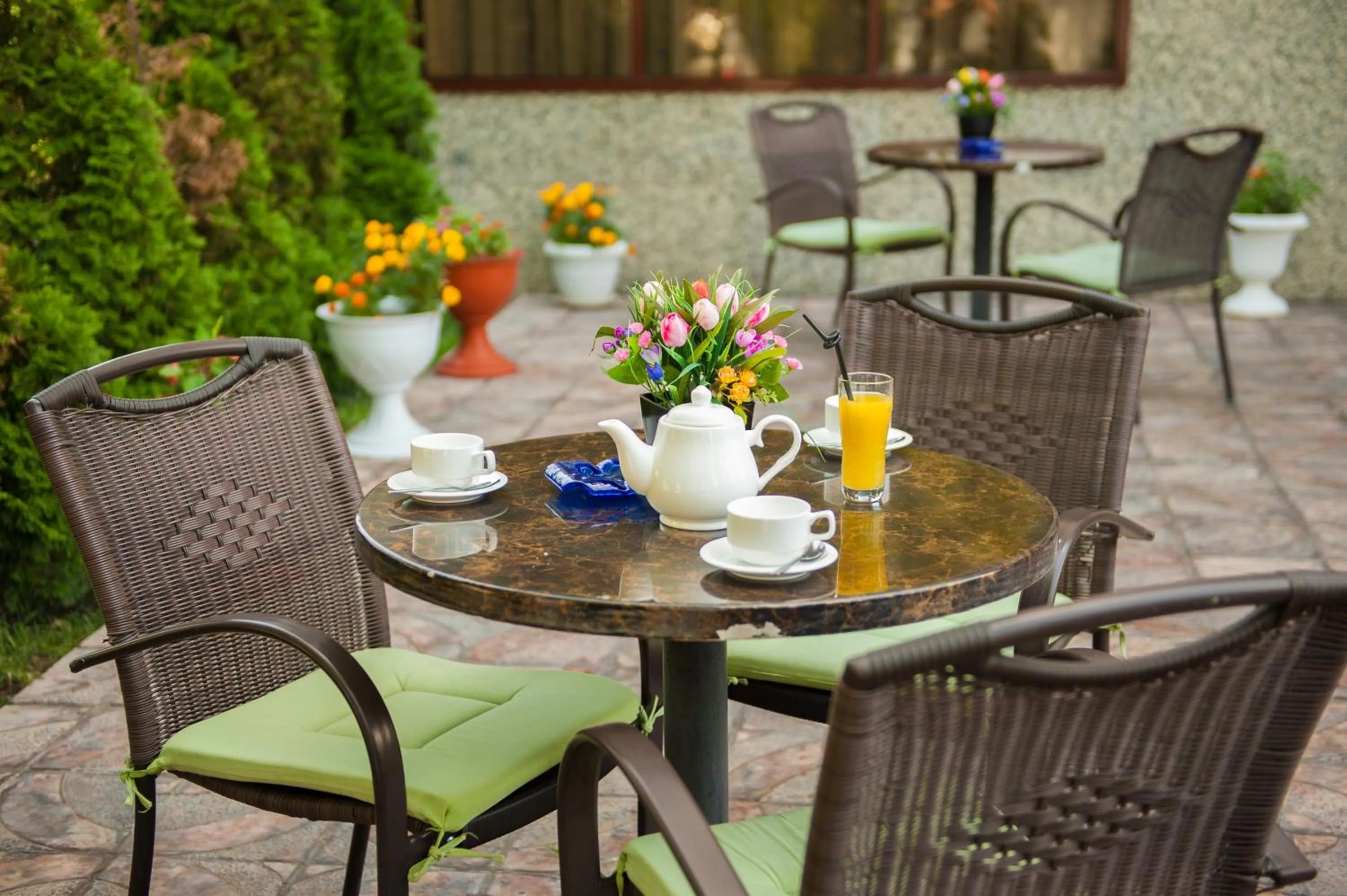 Day in Discovery Hotel