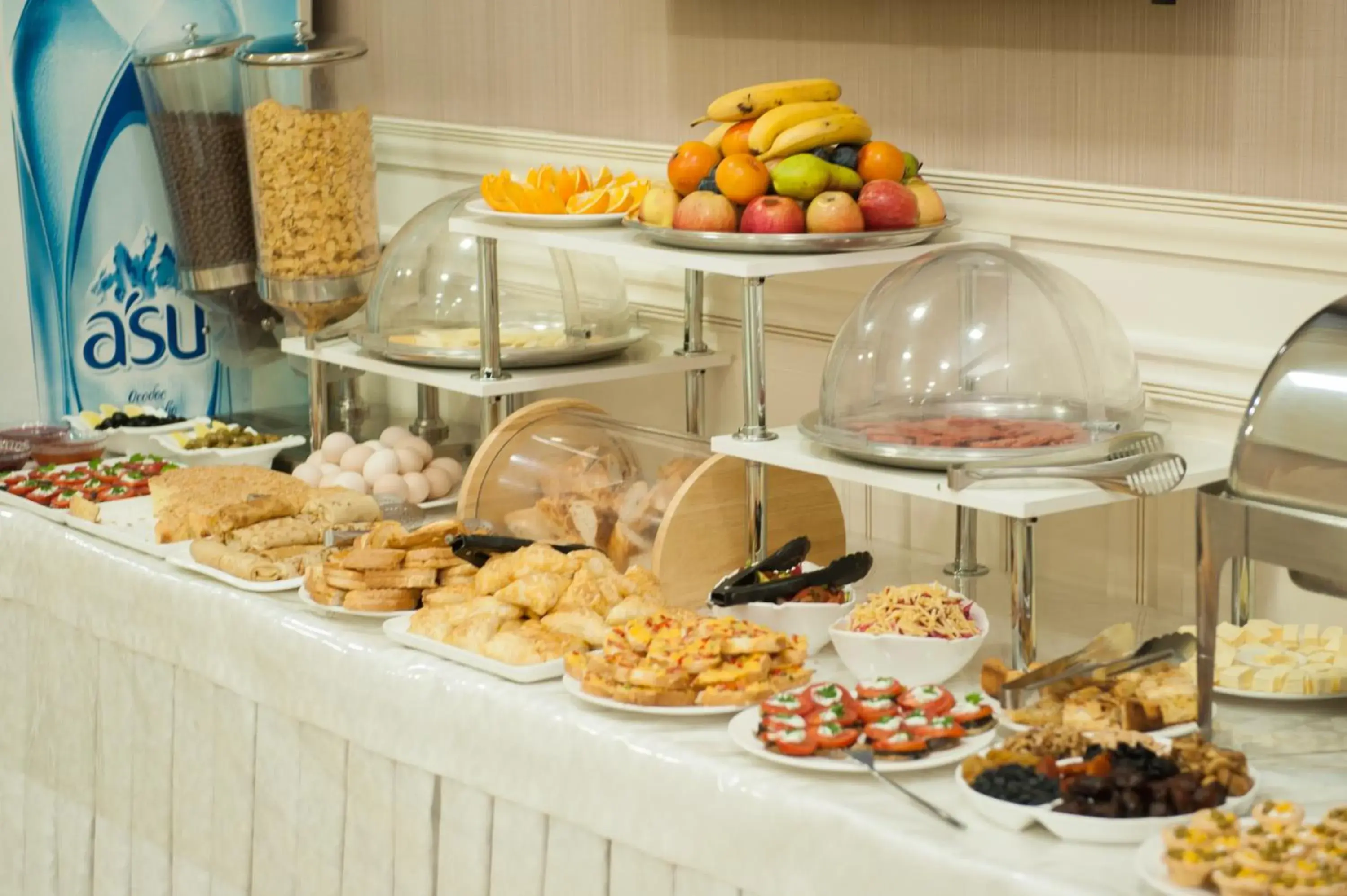 Food in Discovery Hotel Food in Discovery Hotel