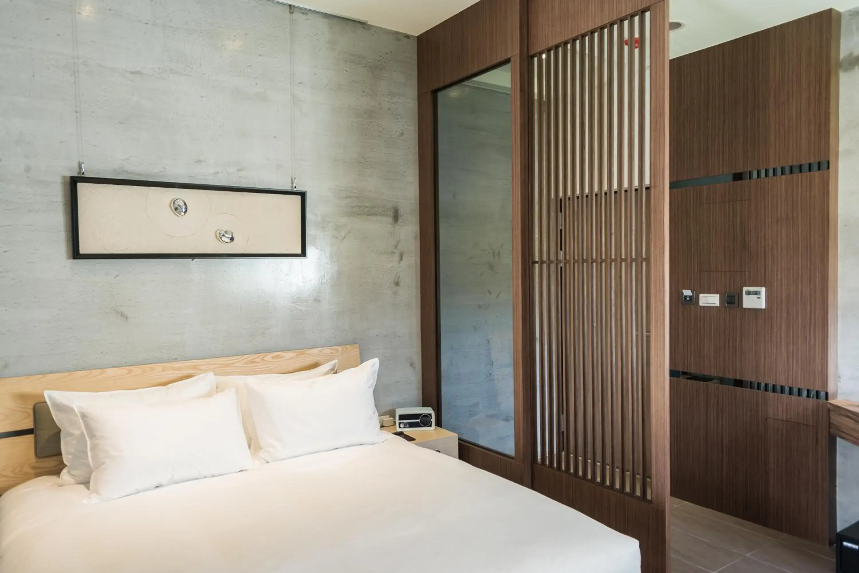 Bedroom, Bed in The Silence Manor Bedroom, Bed in The Silence Manor