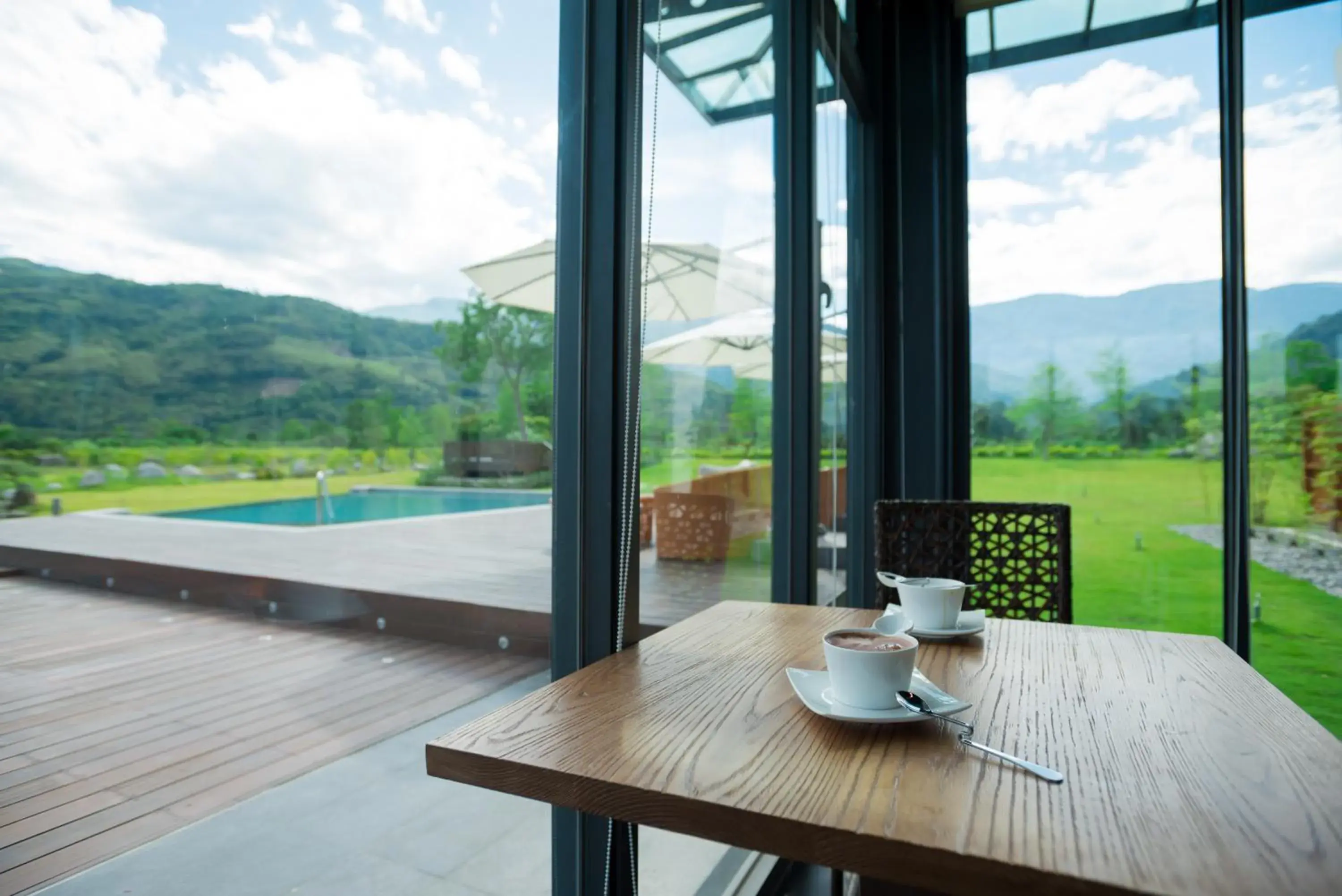 Restaurant/places to eat in The Silence Manor Restaurant/places to eat in The Silence Manor