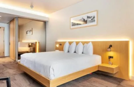 Humbird Hotel