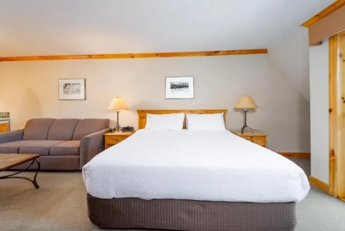 Bed in Selkirk Lodge