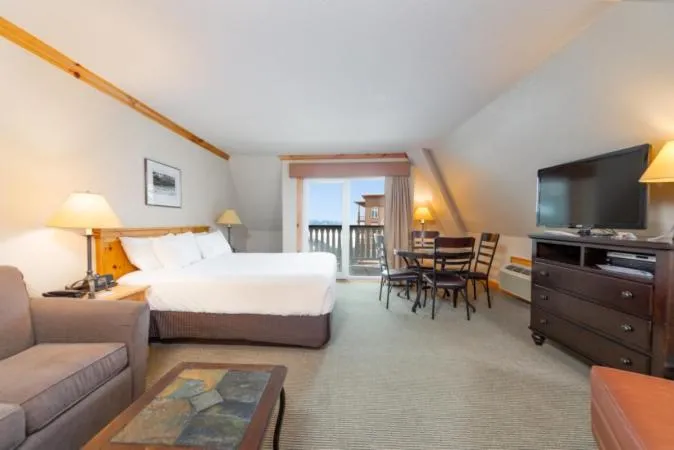 Bed in Selkirk Lodge