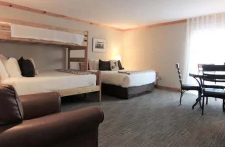 Bed in Selkirk Lodge