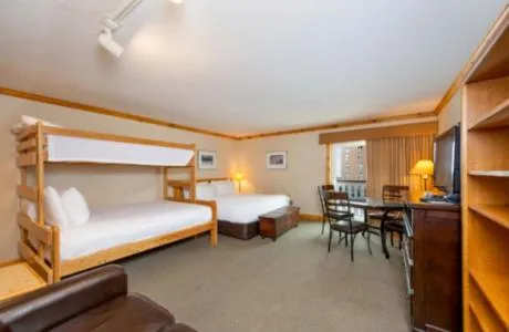 Bed in Selkirk Lodge