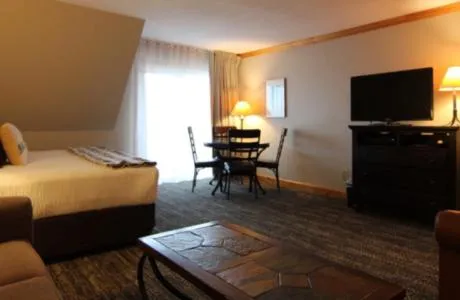 Bed in Selkirk Lodge