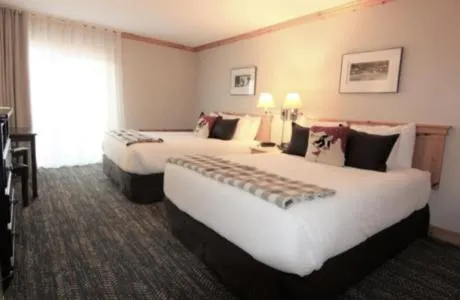 Bed in Selkirk Lodge