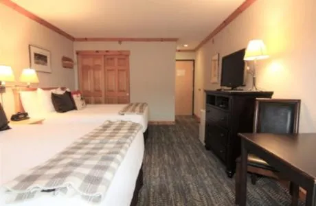 Bed in Selkirk Lodge