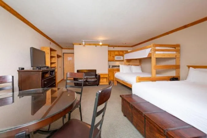Bed in Selkirk Lodge