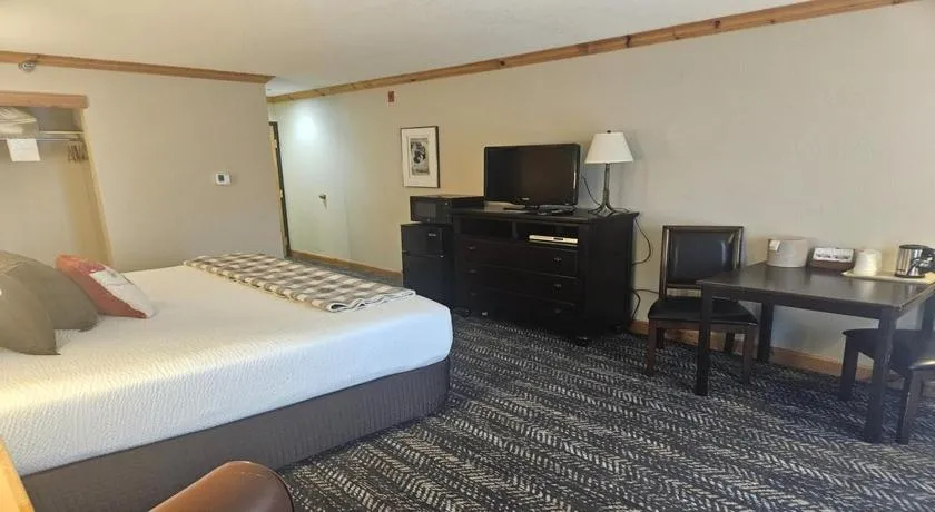 Bed in Selkirk Lodge