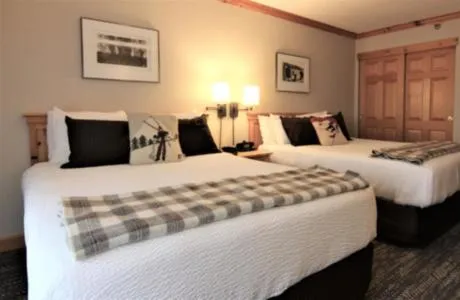 Bed in Selkirk Lodge