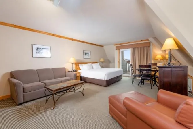 Bed in Selkirk Lodge