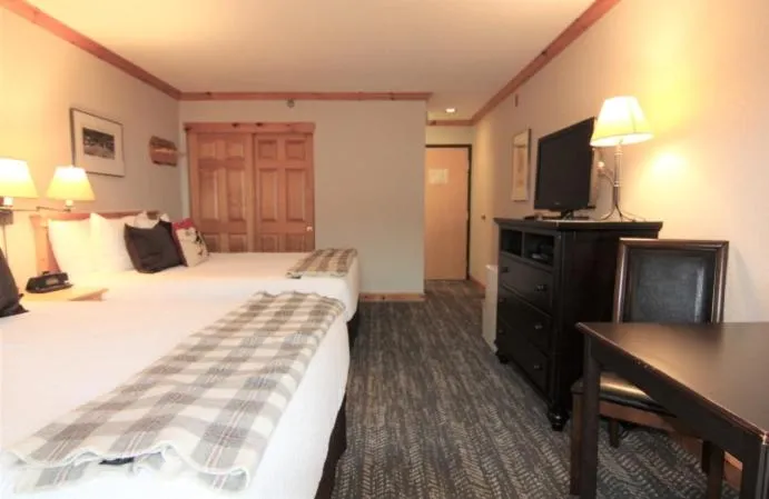 Bed in Selkirk Lodge