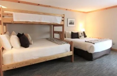 Bed in Selkirk Lodge
