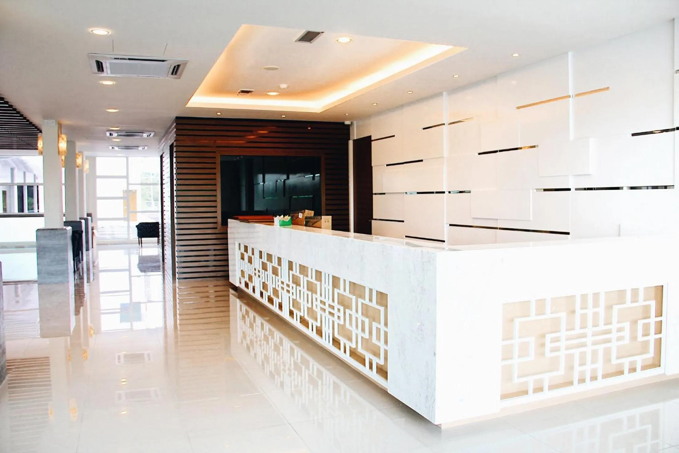 Lobby or reception in 906 Premier Hotel