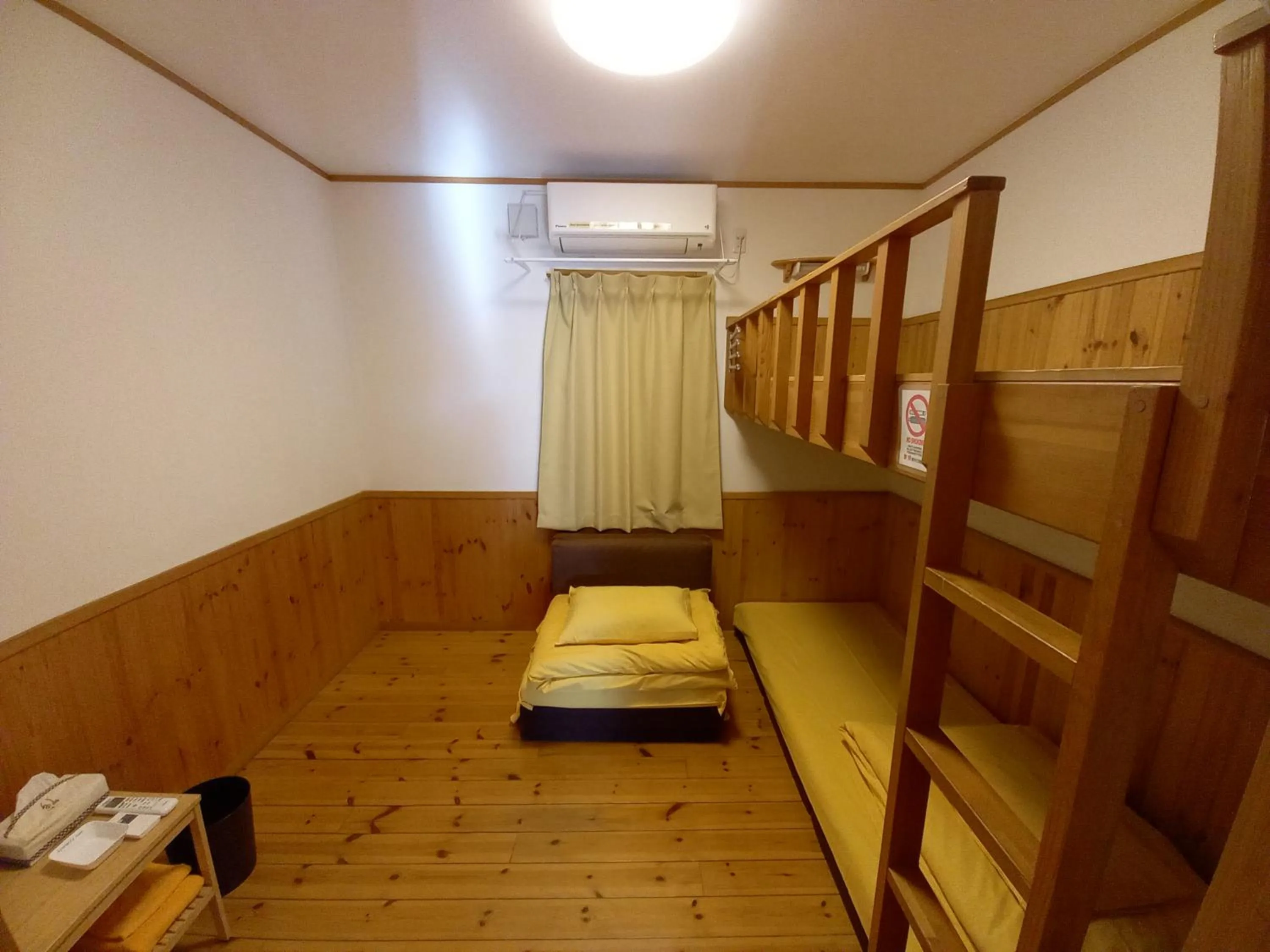Bedroom, Bed in Orange Cabin Inn far from station