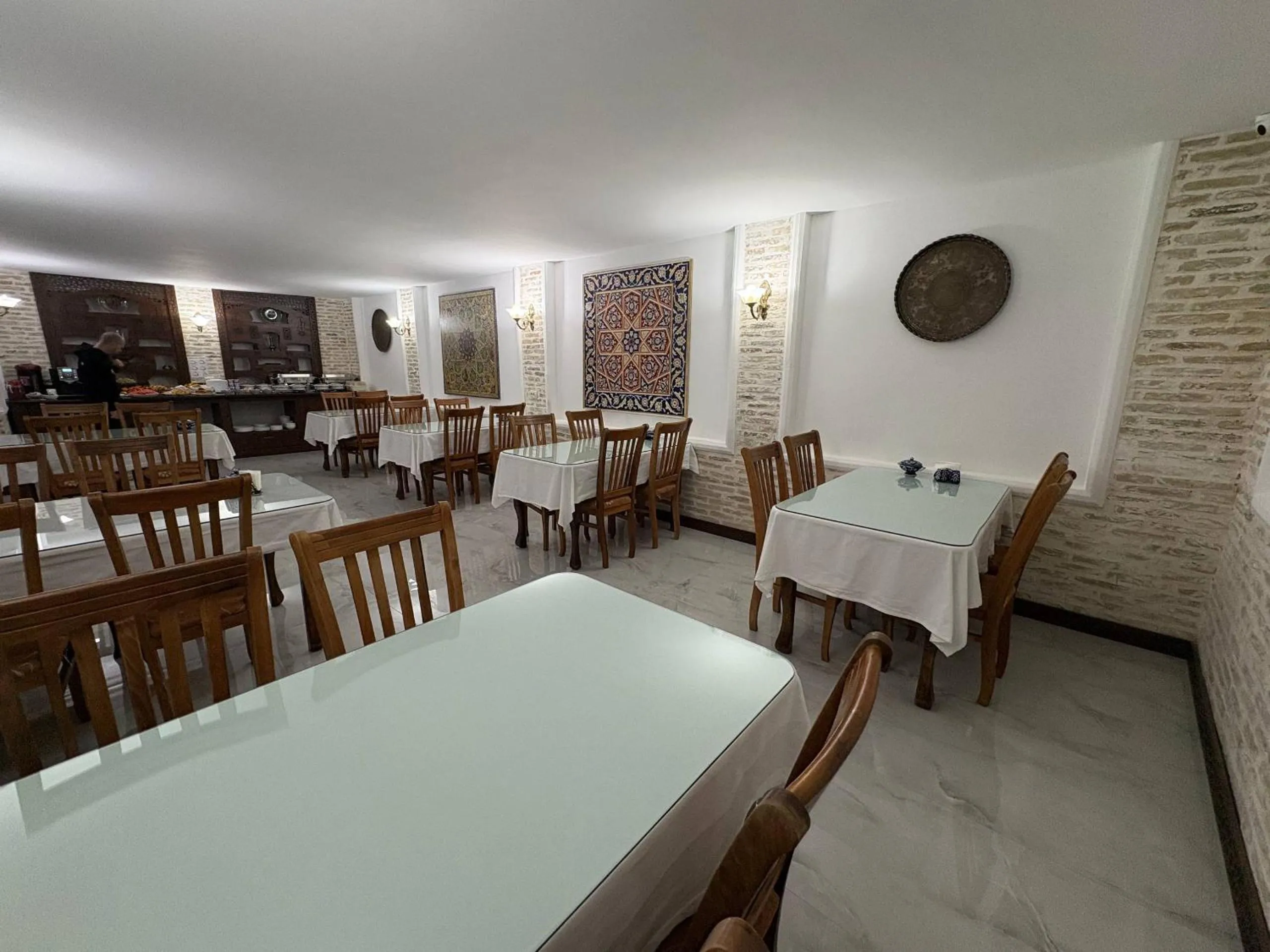 Restaurant/places to eat in Porso Boutique Hotel