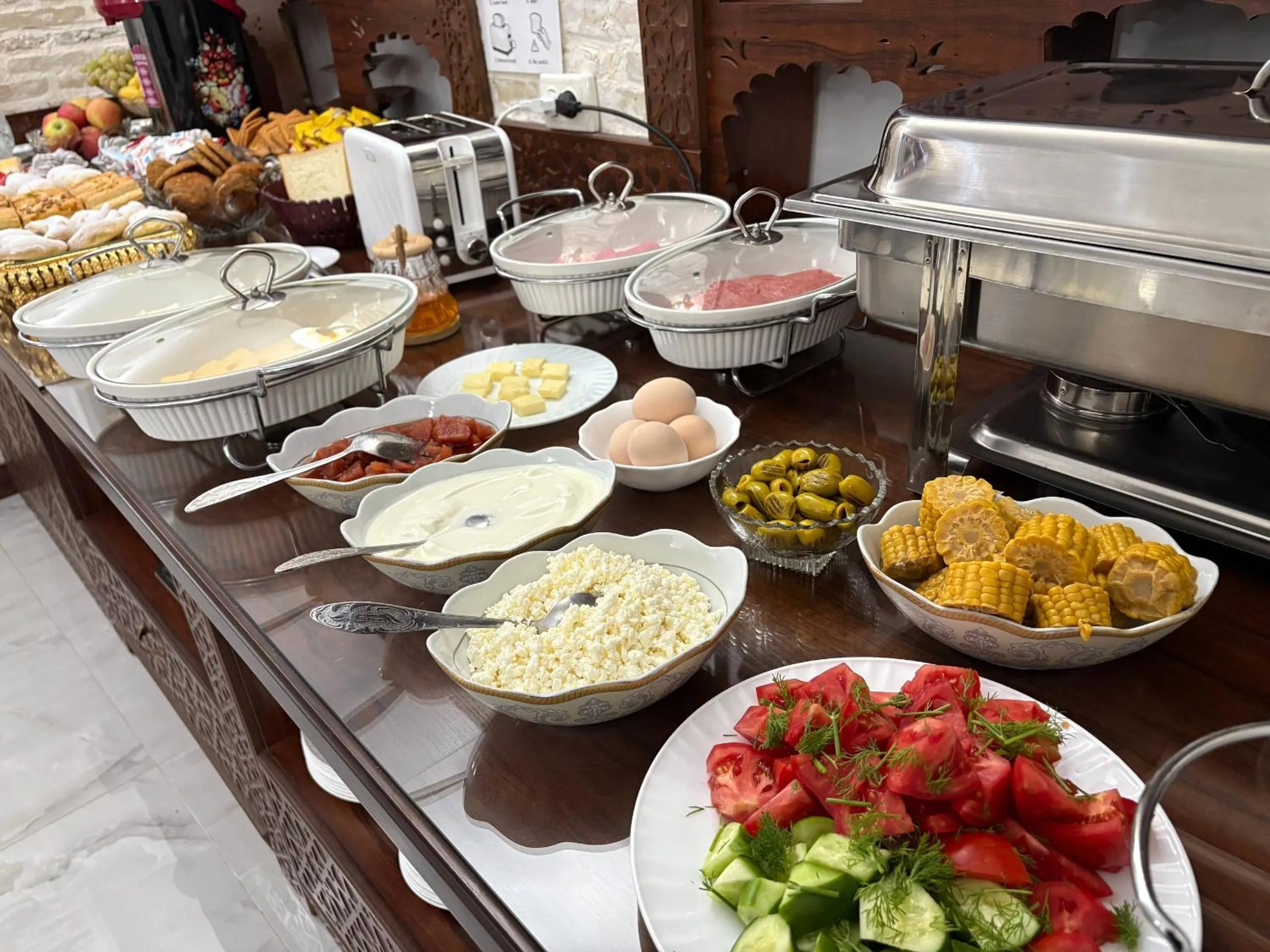 Food and drinks in Porso Boutique Hotel