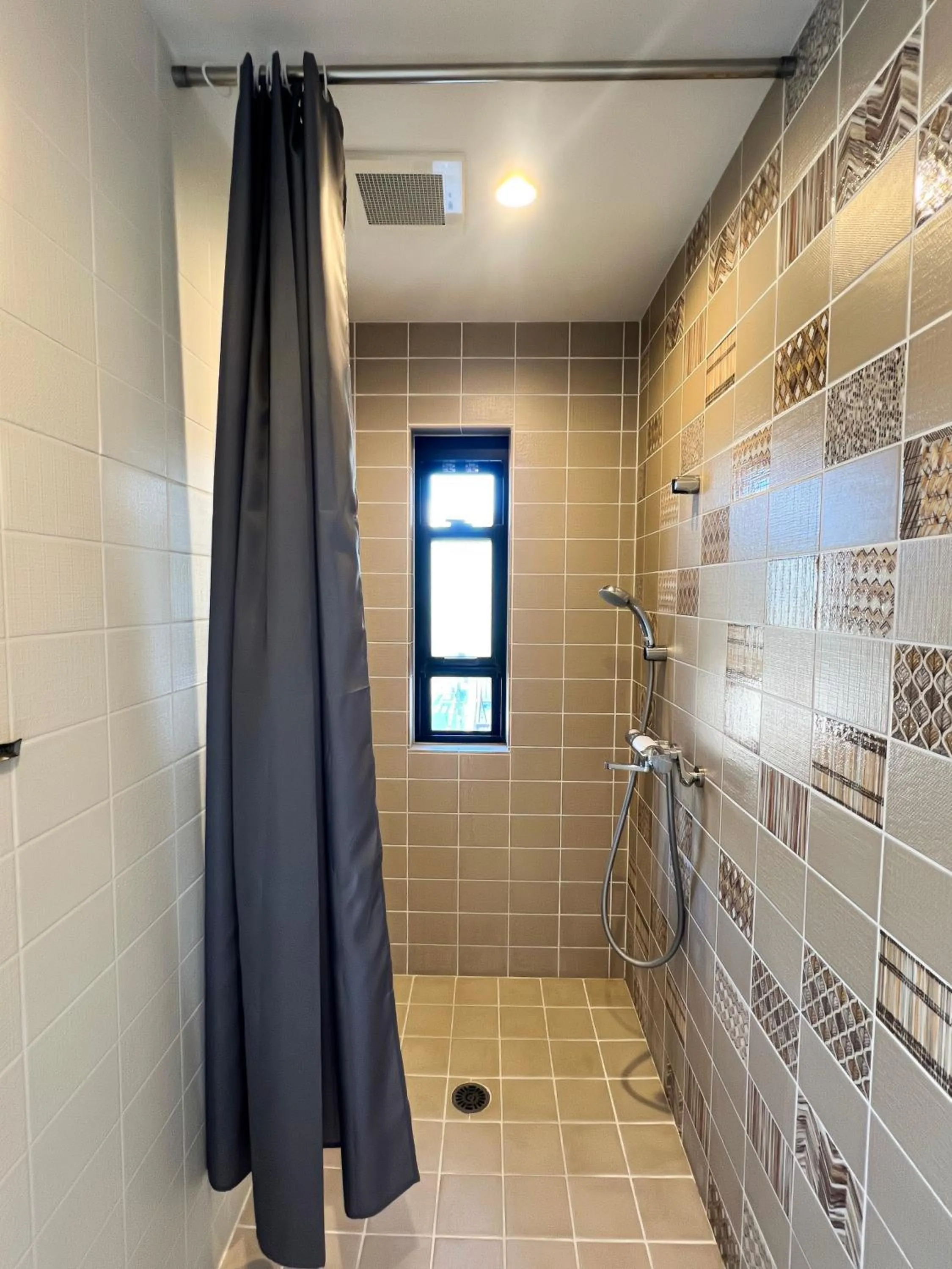 Shower in Hostel Hangout Best Value Near Kuromon Market & Namba
