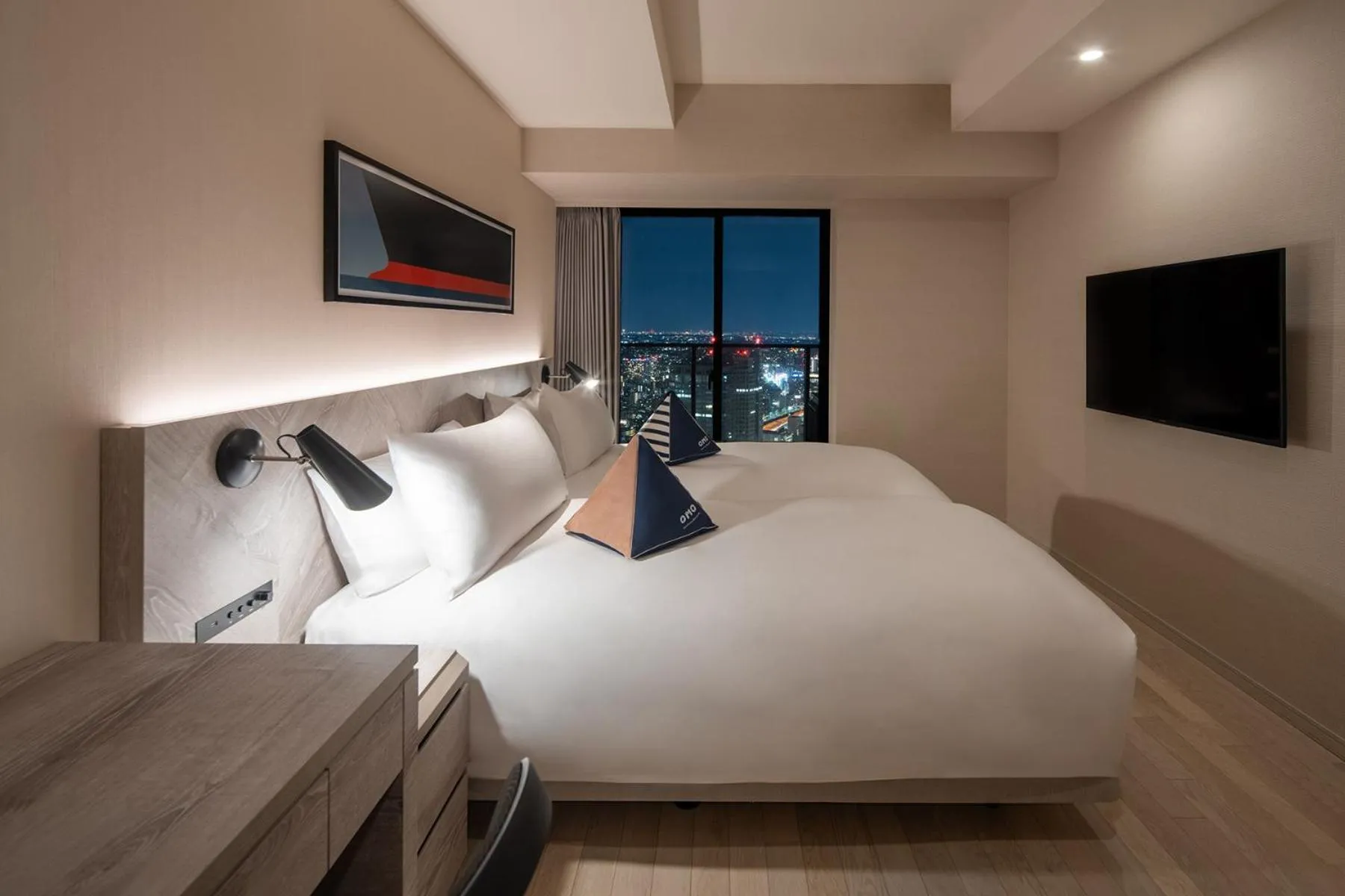 Bedroom, Bed in OMO5 Yokohama Bashamichi by Hoshino Resorts
