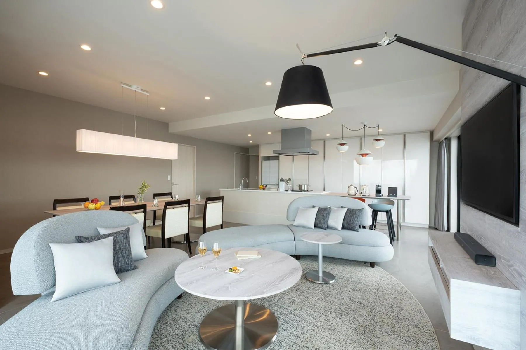 Living room in OMO5 Yokohama Bashamichi by Hoshino Resorts