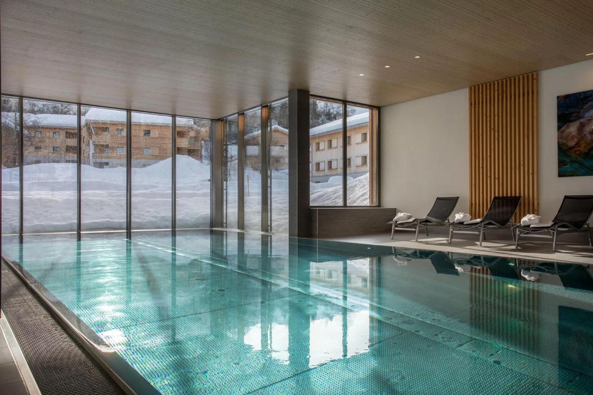 Swimming pool in Pradas Resort Brigels