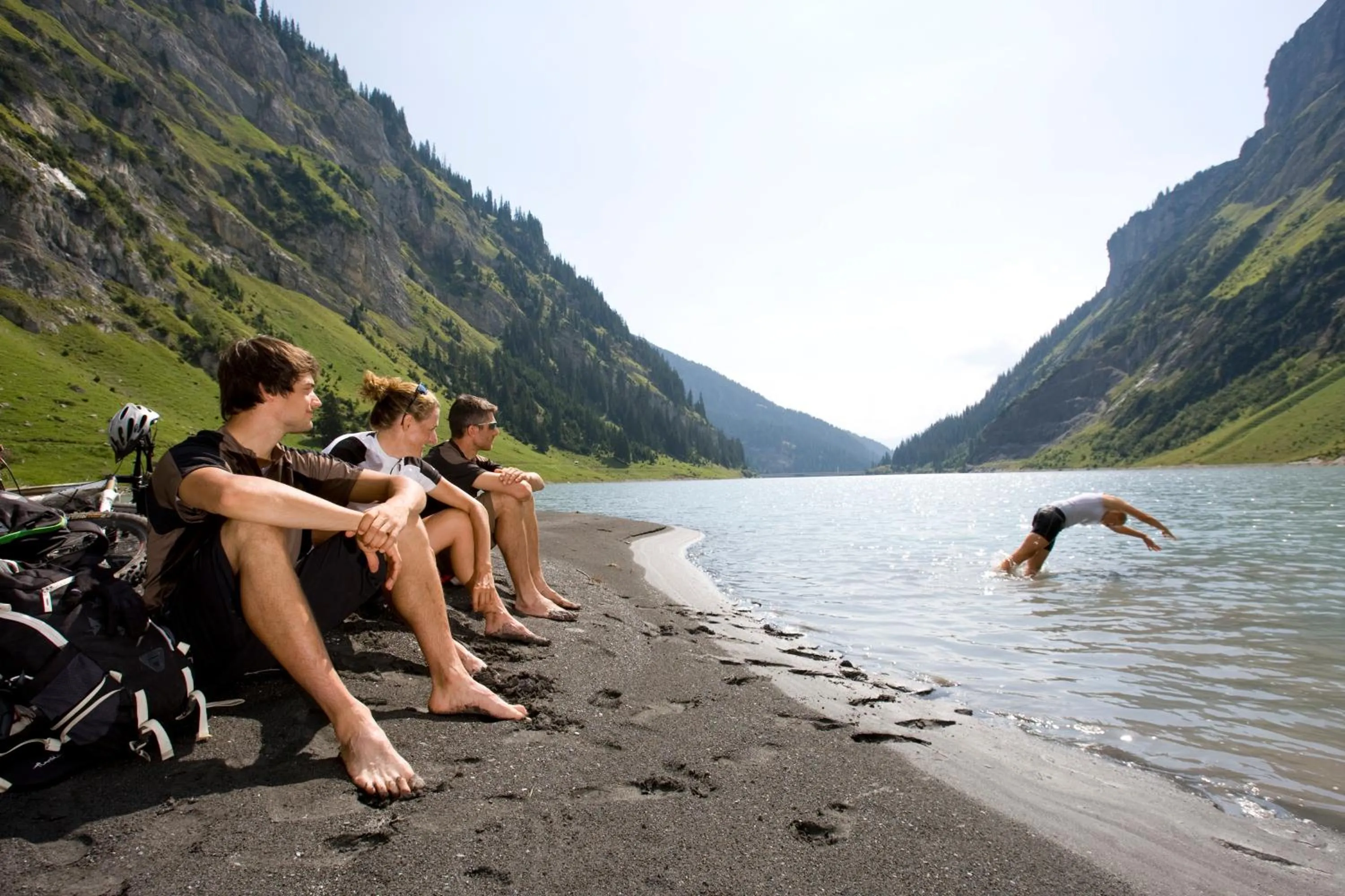 People in Pradas Resort Brigels