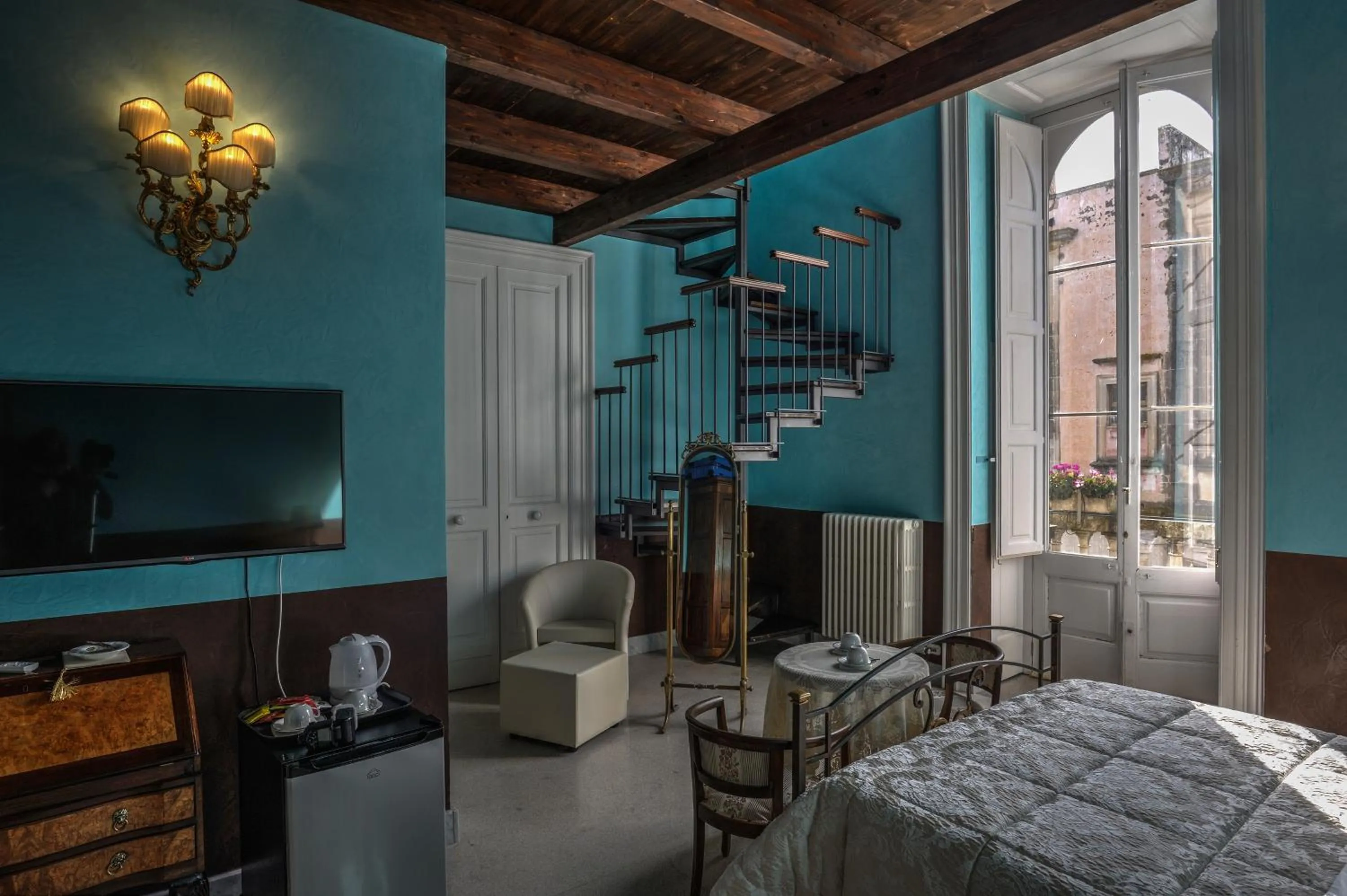 Decorative detail, Bed in La Dimora Delle Rondini