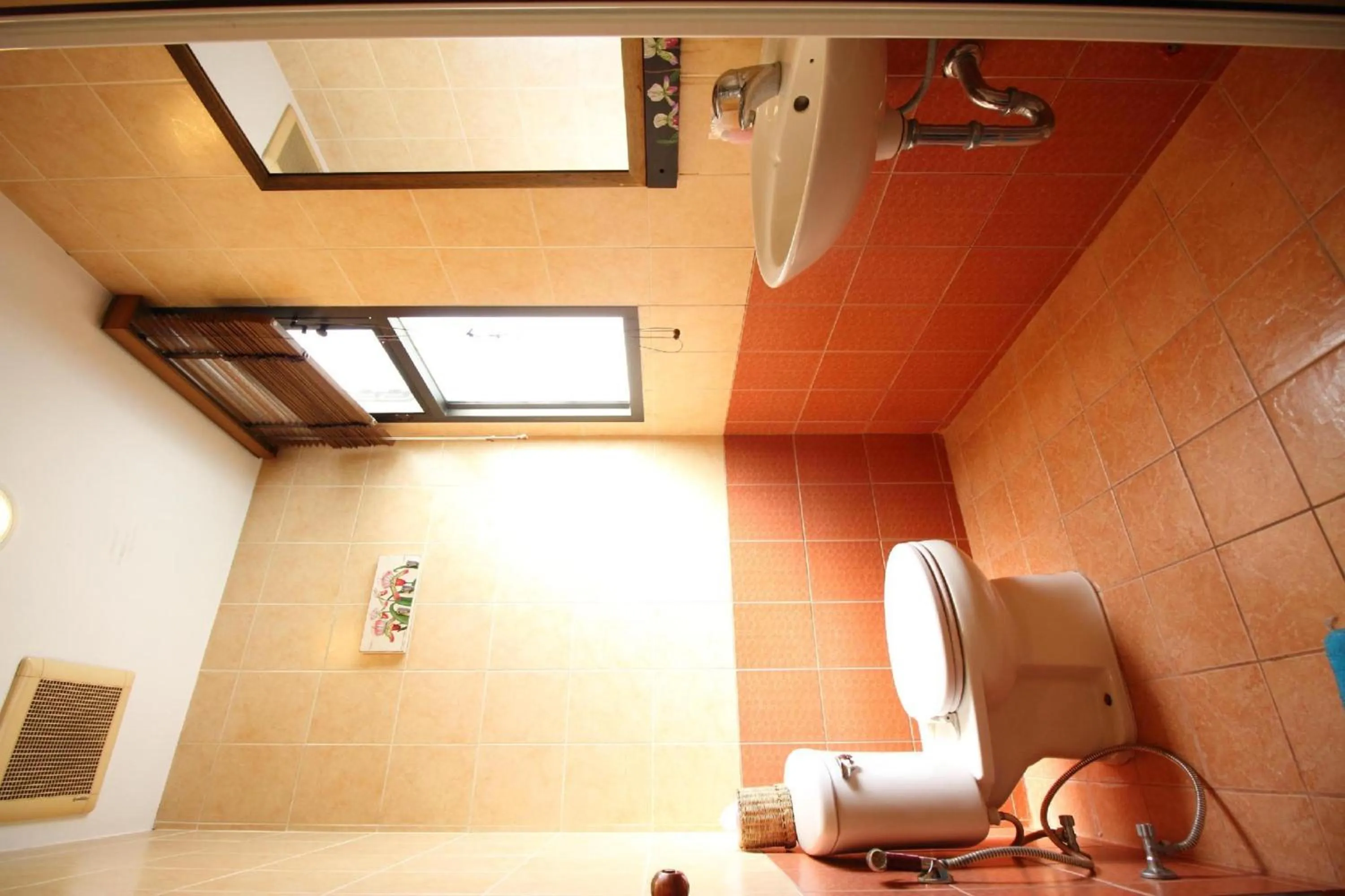 Bathroom in Pannee Lodge Khaosan - SHA Plus