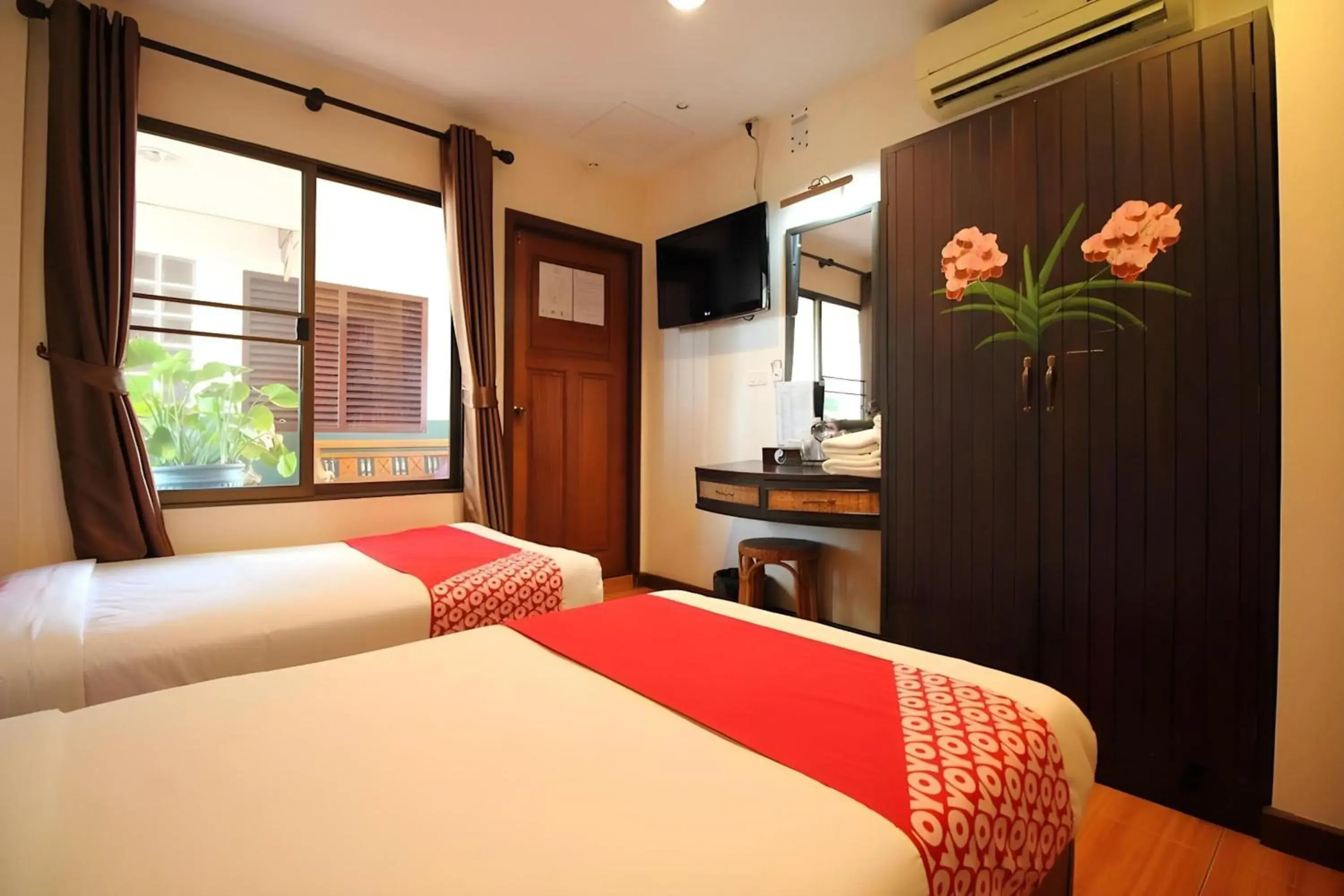 Bedroom, Bed in Pannee Lodge Khaosan - SHA Plus Bedroom, Bed in Pannee Lodge Khaosan - SHA Plus