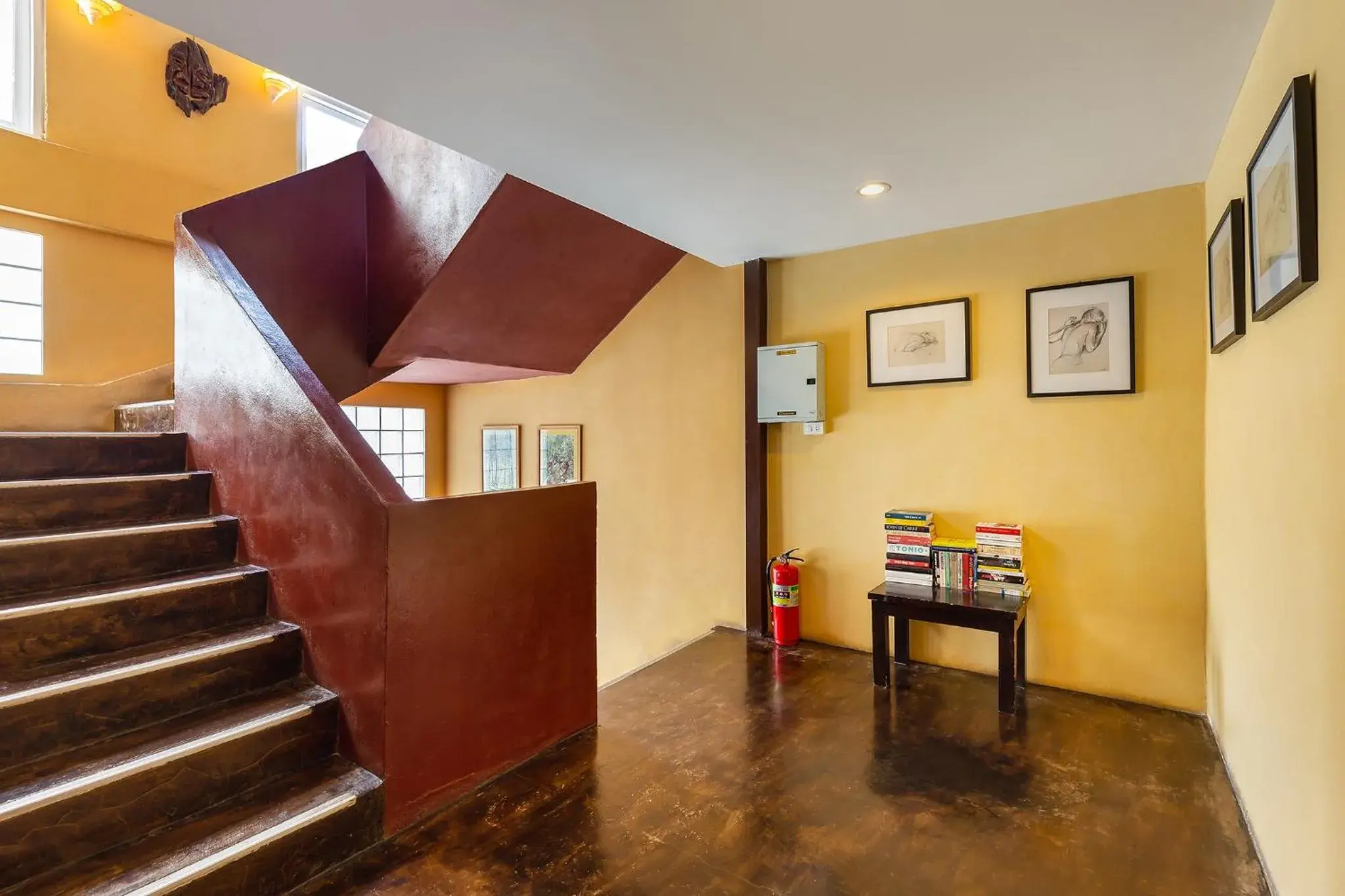 Property building in PP Insula Property building in PP Insula