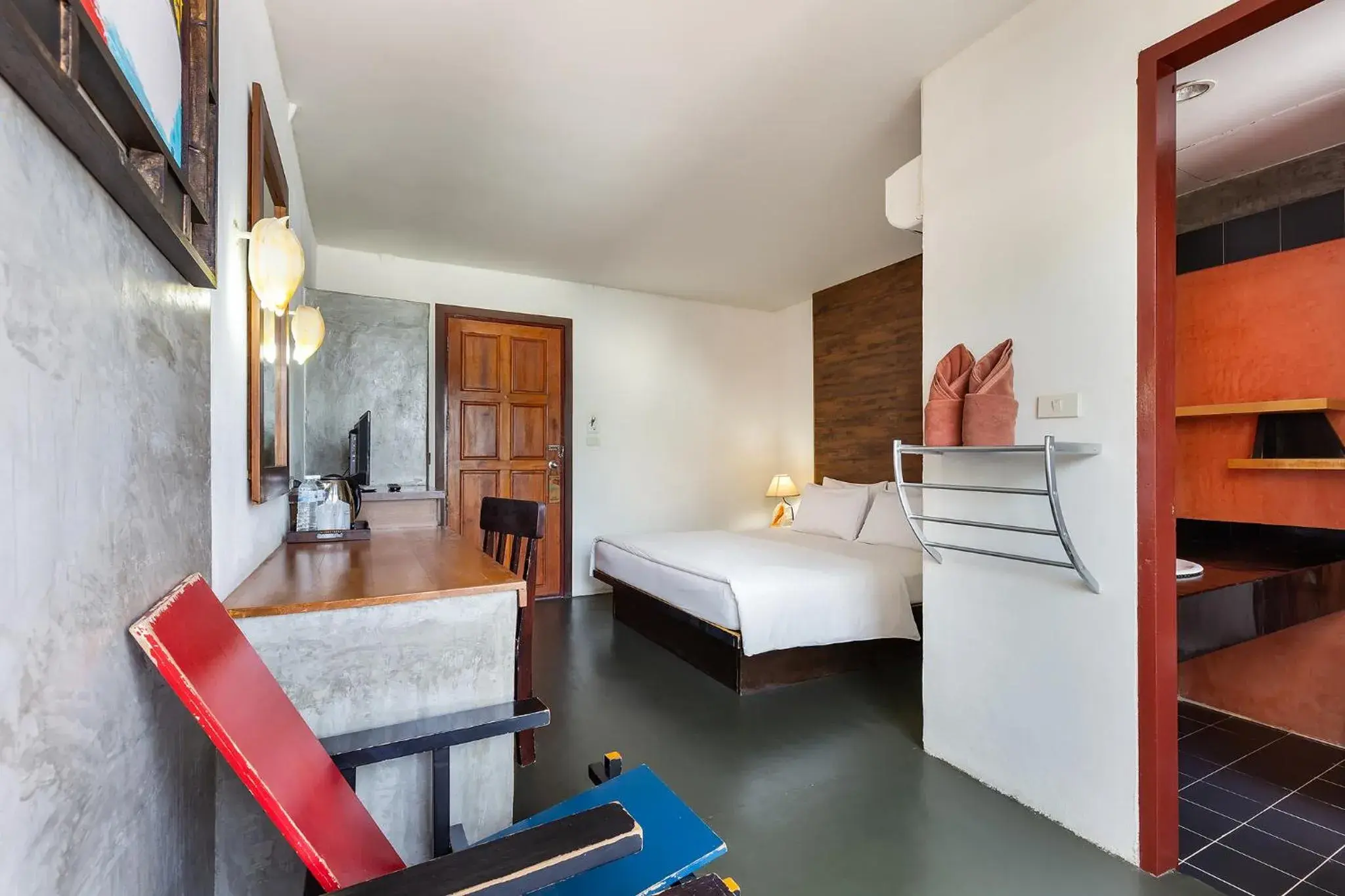 Photo of the whole room, Bed in PP Insula Photo of the whole room, Bed in PP Insula