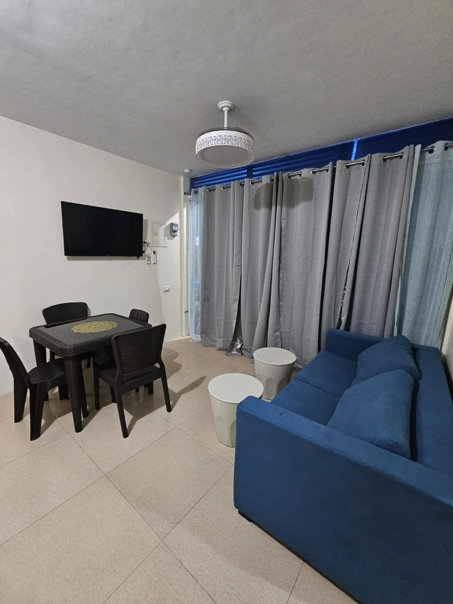 Photo of the whole room in Mangotree Apartel & Resort