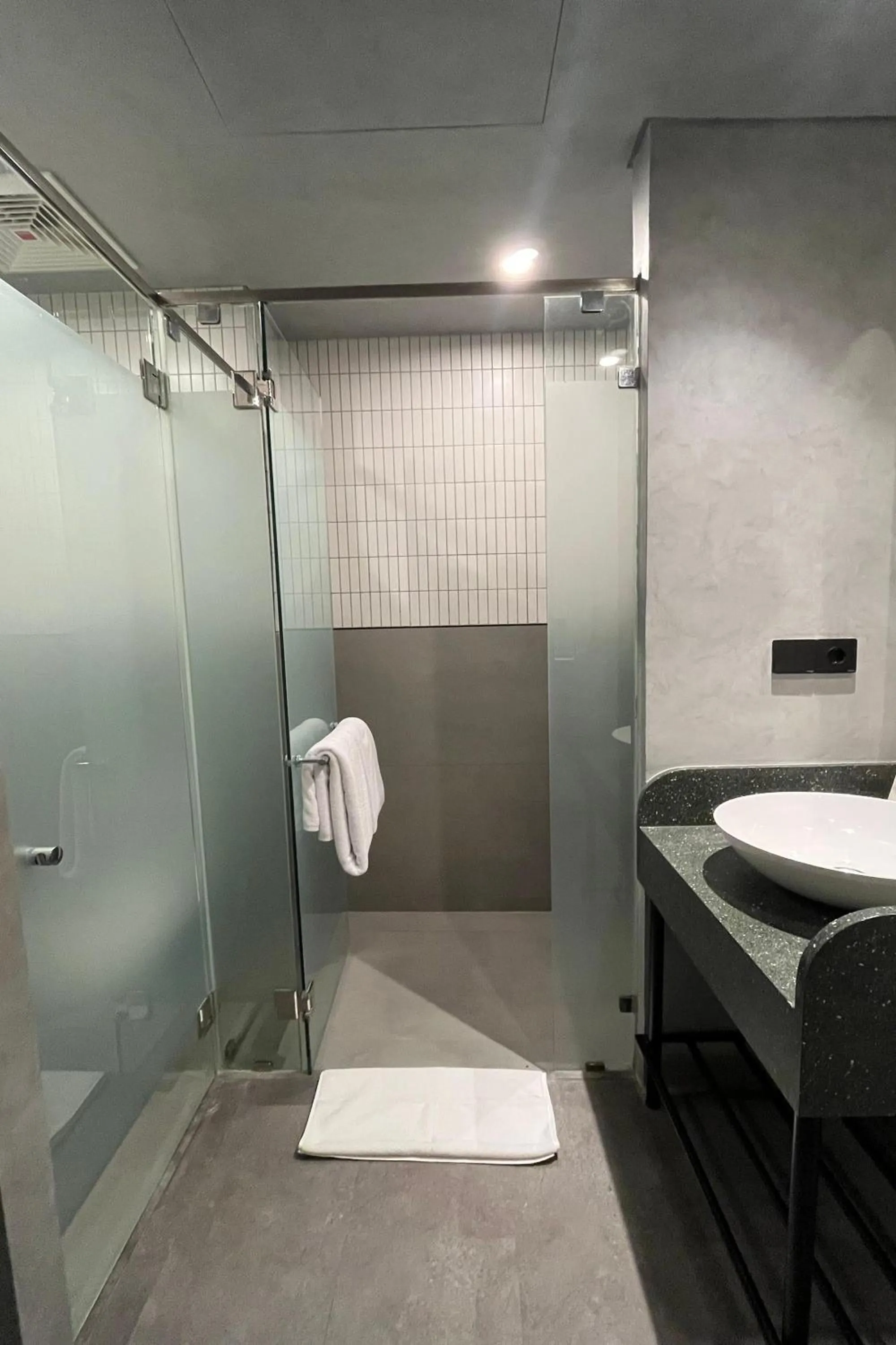 ATOOI Hotel Alam Sutera