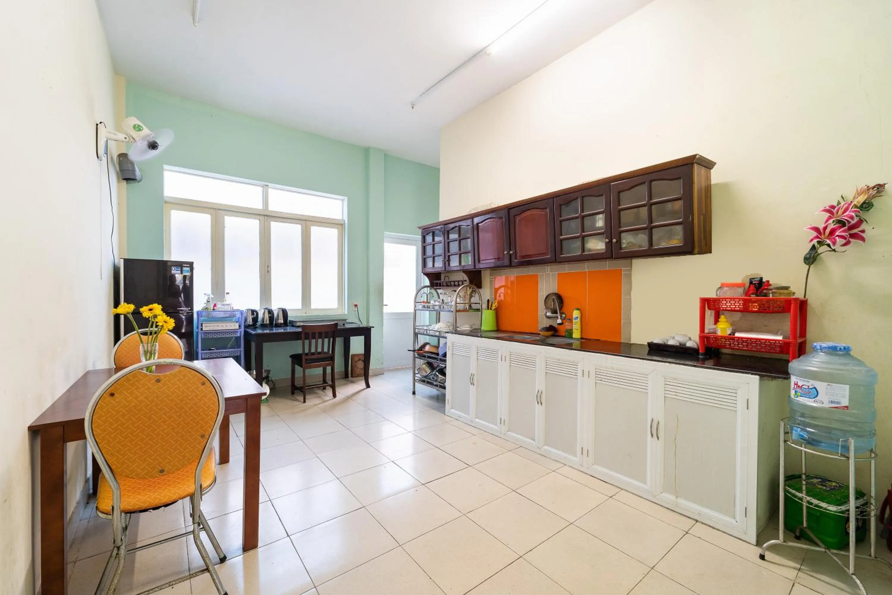 Communal kitchen in The Sim Hotel Vung Tau